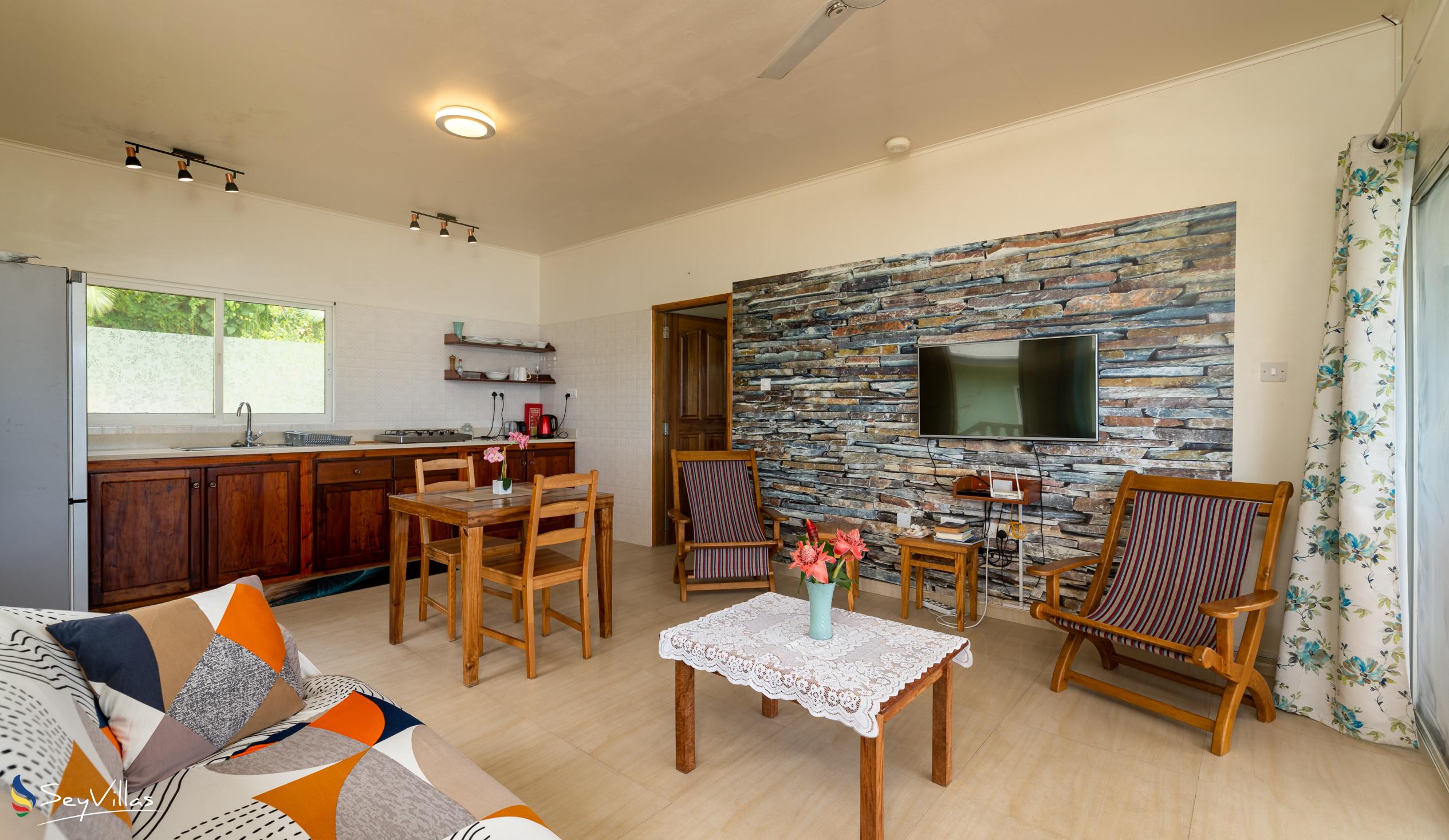 Foto 63: Top View Retreat - Standard-Appartement mit Blick auf die Bucht - Mahé (Seychellen)