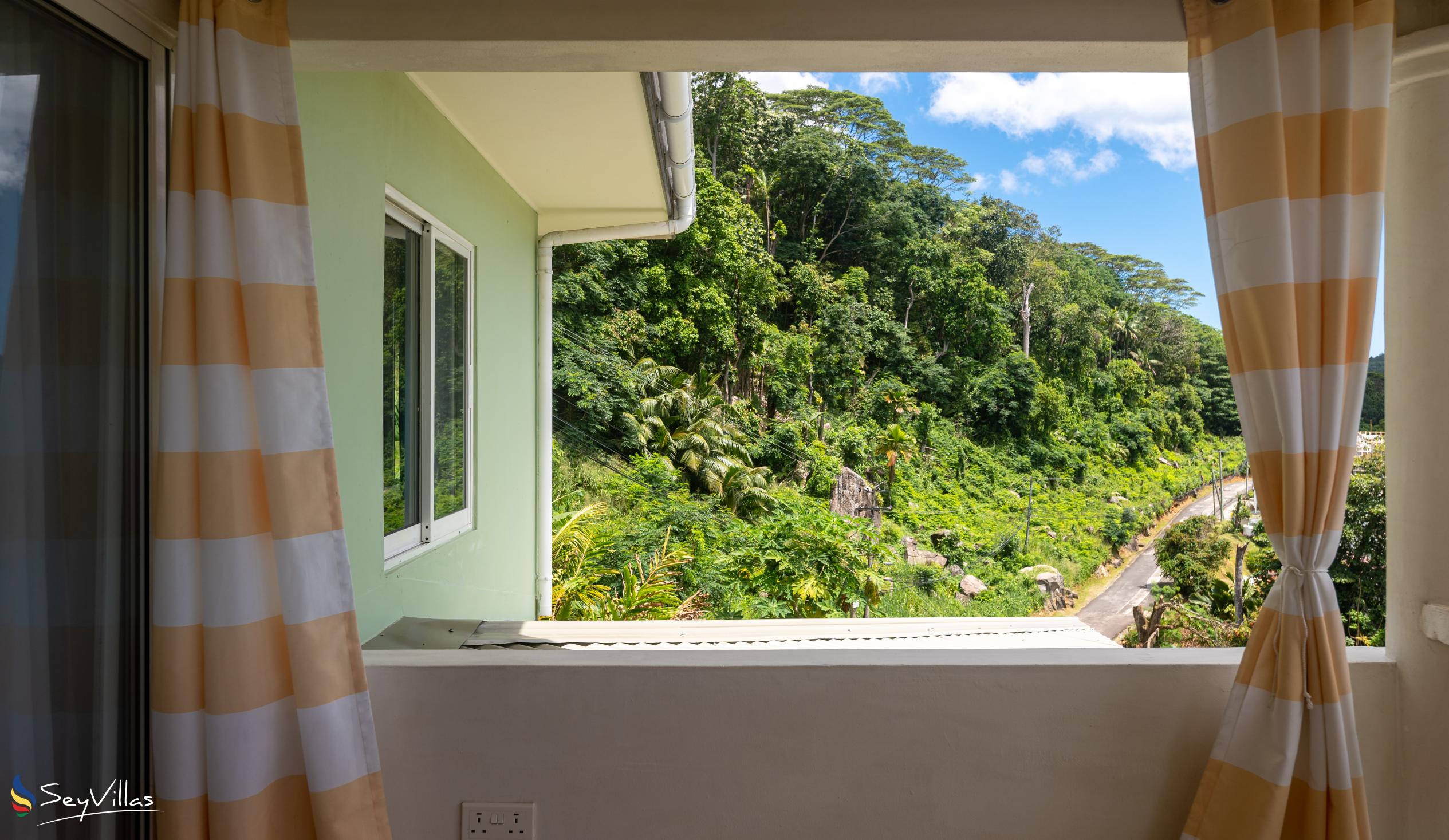 Foto 60: Top View Retreat - Standard-Appartement mit Blick auf die Bucht - Mahé (Seychellen)