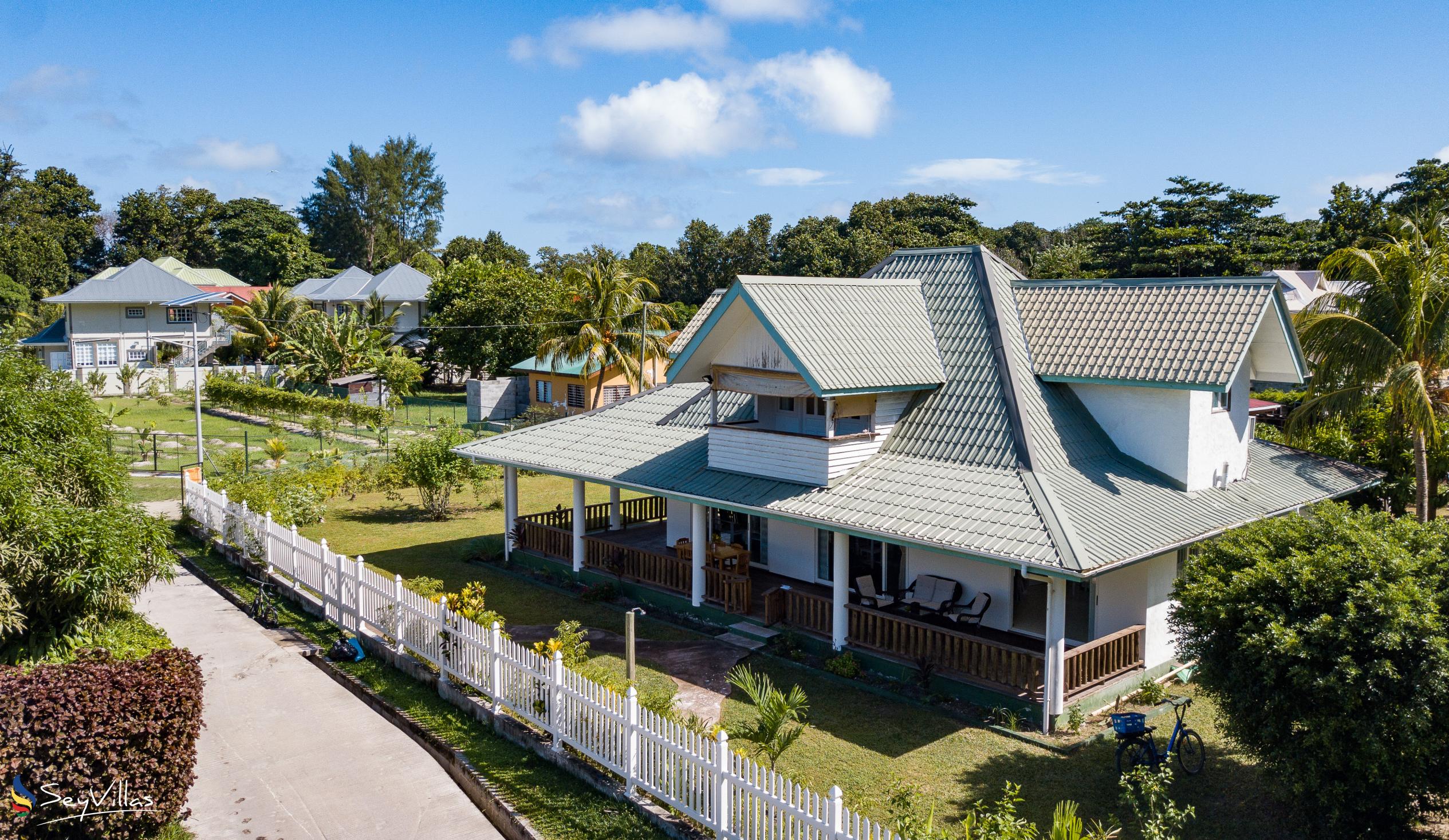 Casa Livingston Villa Outdoor area La Digue (Seychelles) Photo 1