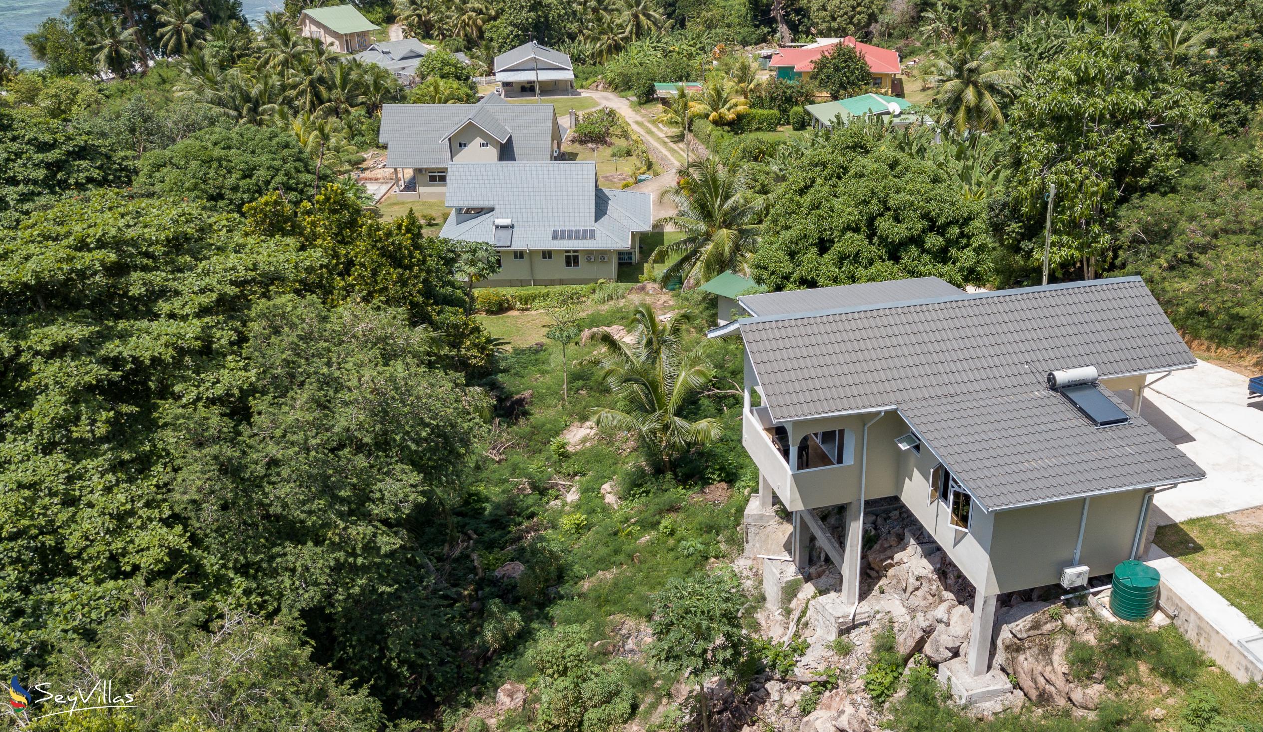 Foto 3: CAM Getaway Villa - Aussenbereich - Praslin (Seychellen)