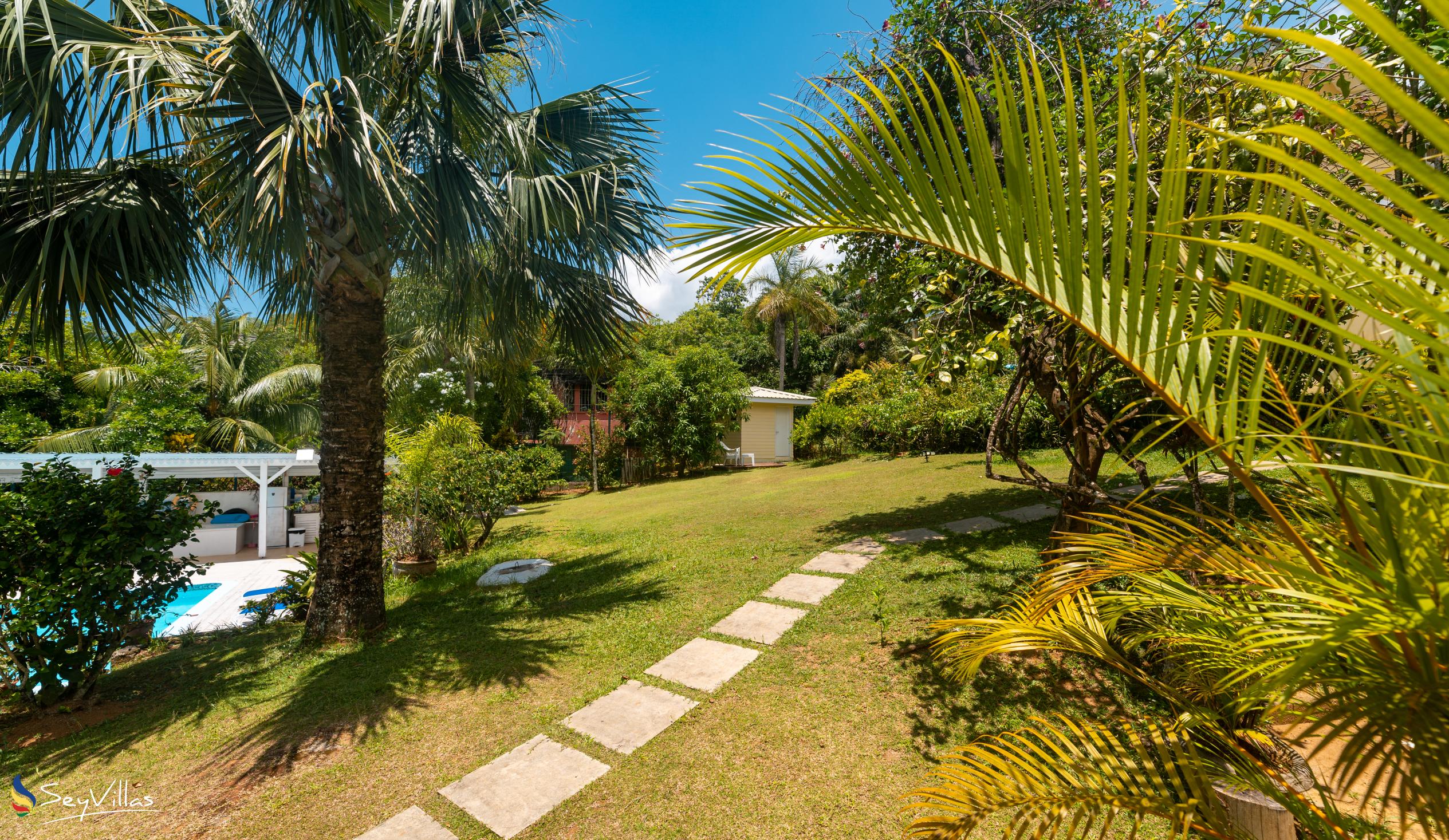 Photo 14: Residence Monte Cristo - Outdoor area - Mahé (Seychelles)