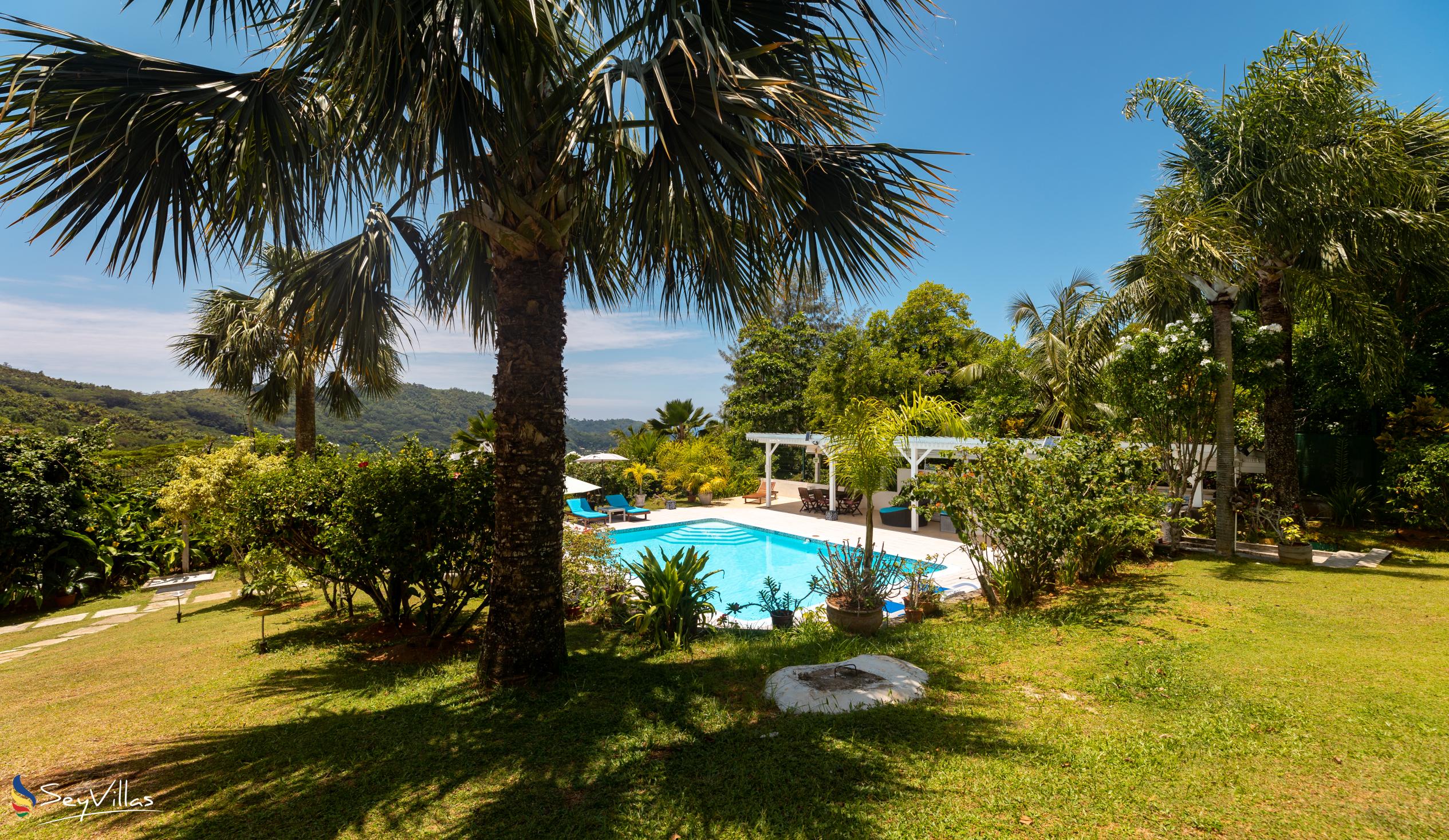 Photo 13: Residence Monte Cristo - Outdoor area - Mahé (Seychelles)