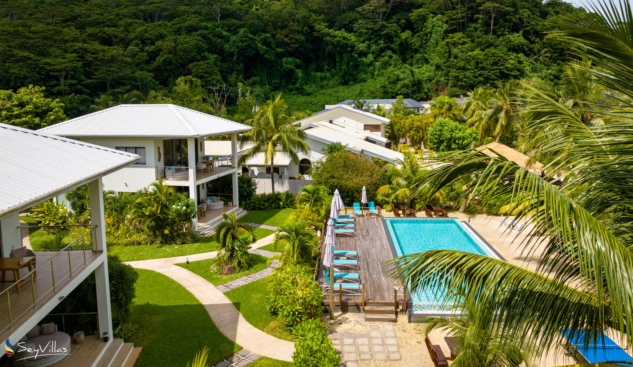 Photo 8: Pineapple Beach Villas - Outdoor area - Mahé (Seychelles)