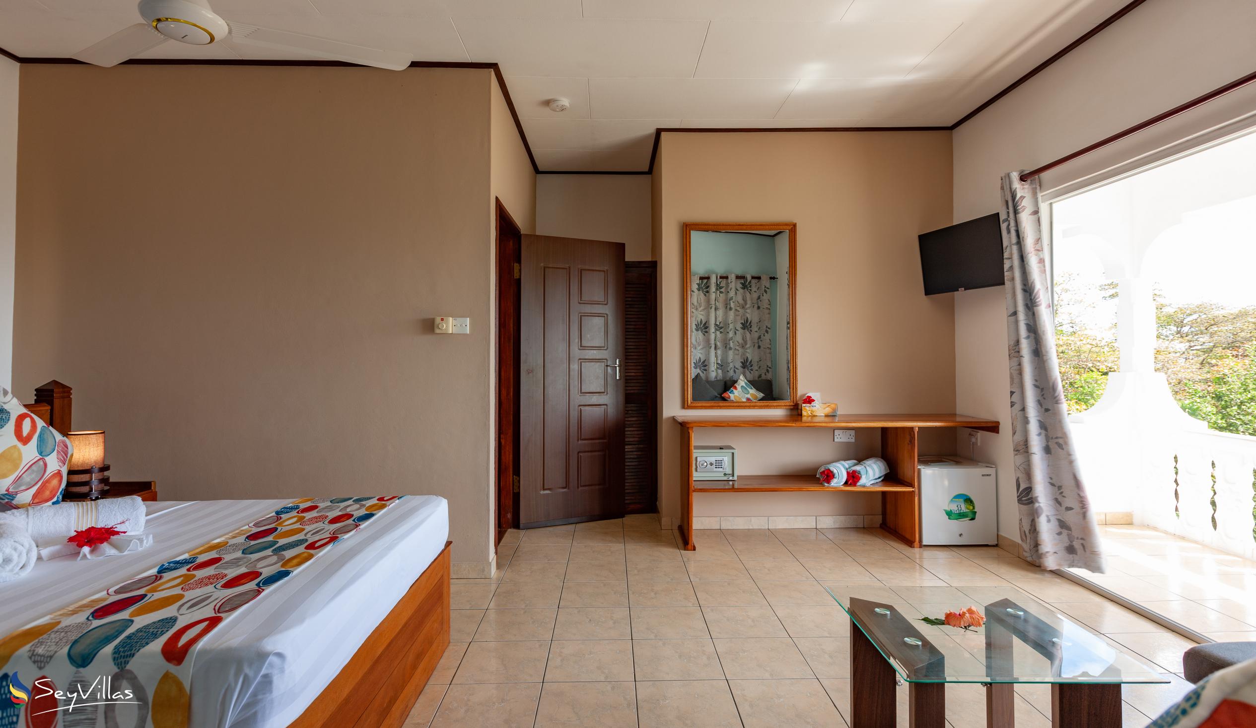Foto 28: Saria Self Catering - Appartement mit 3 Schlafzimmern - Praslin (Seychellen)