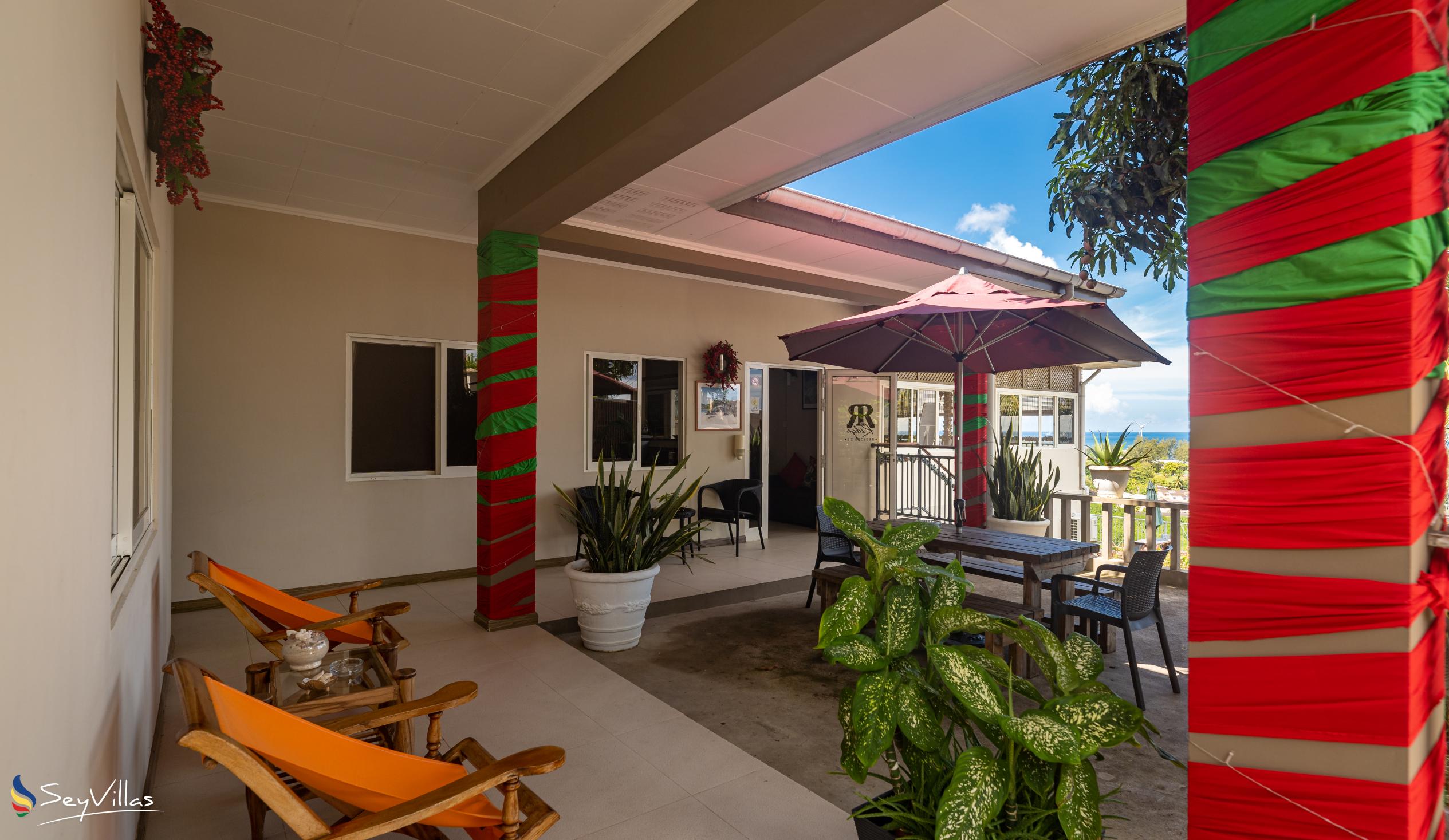 Foto 9: The Ridge Residence - Aussenbereich - Mahé (Seychellen)
