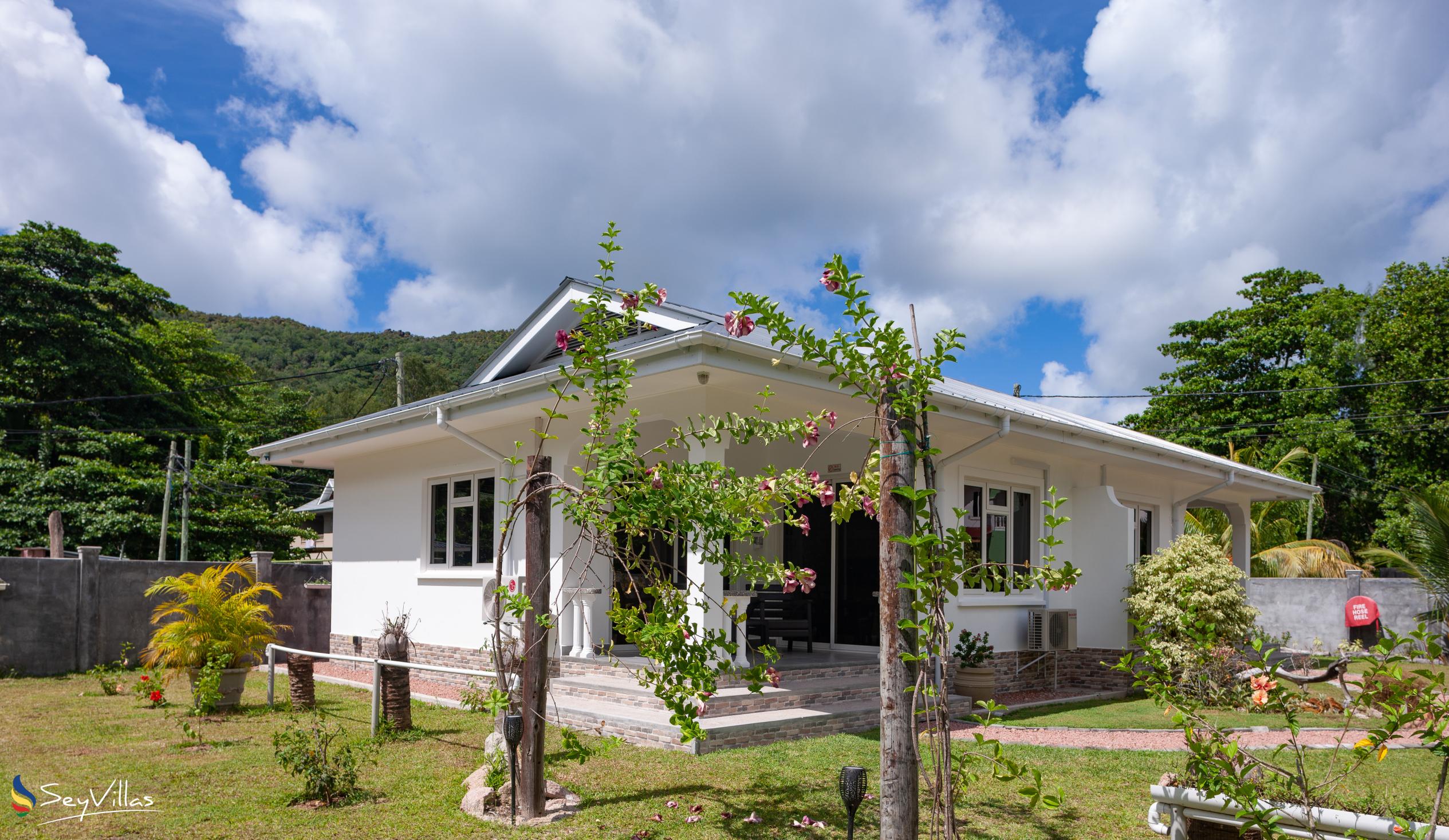 Foto 10: ANV Holiday Apartments - Aussenbereich - Praslin (Seychellen)