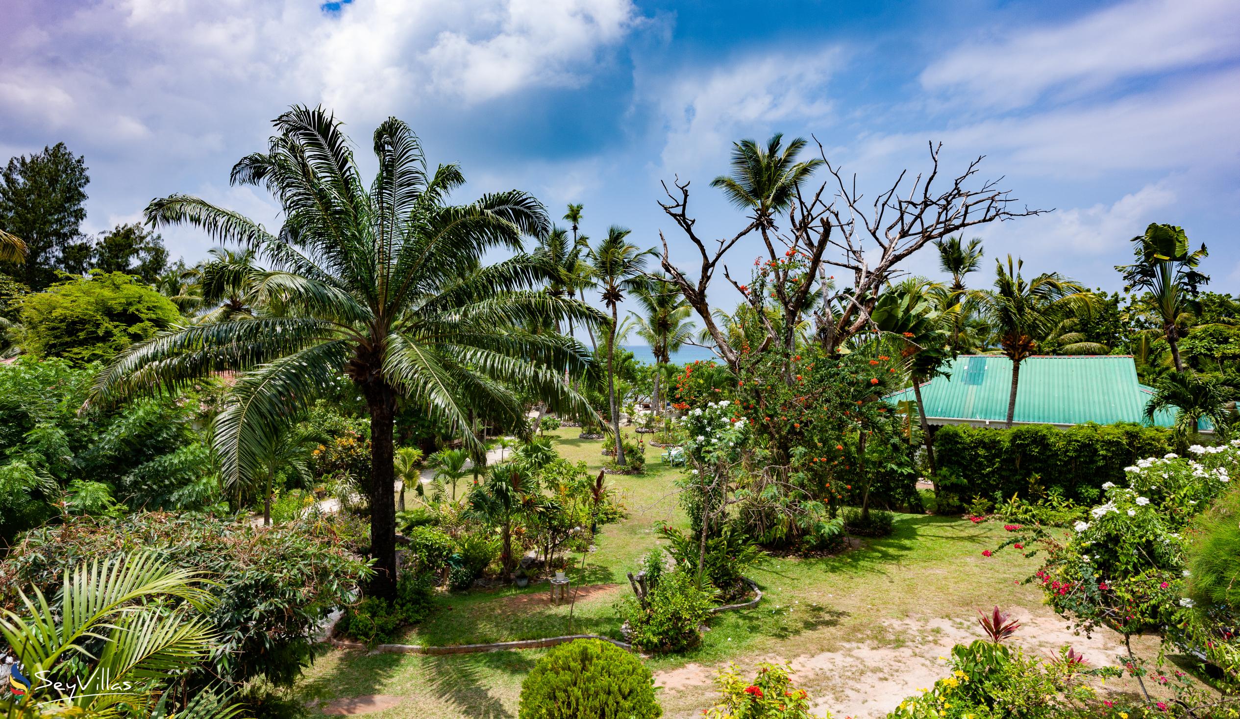 Foto 19: Villas du Voyageur - Aussenbereich - Praslin (Seychellen)