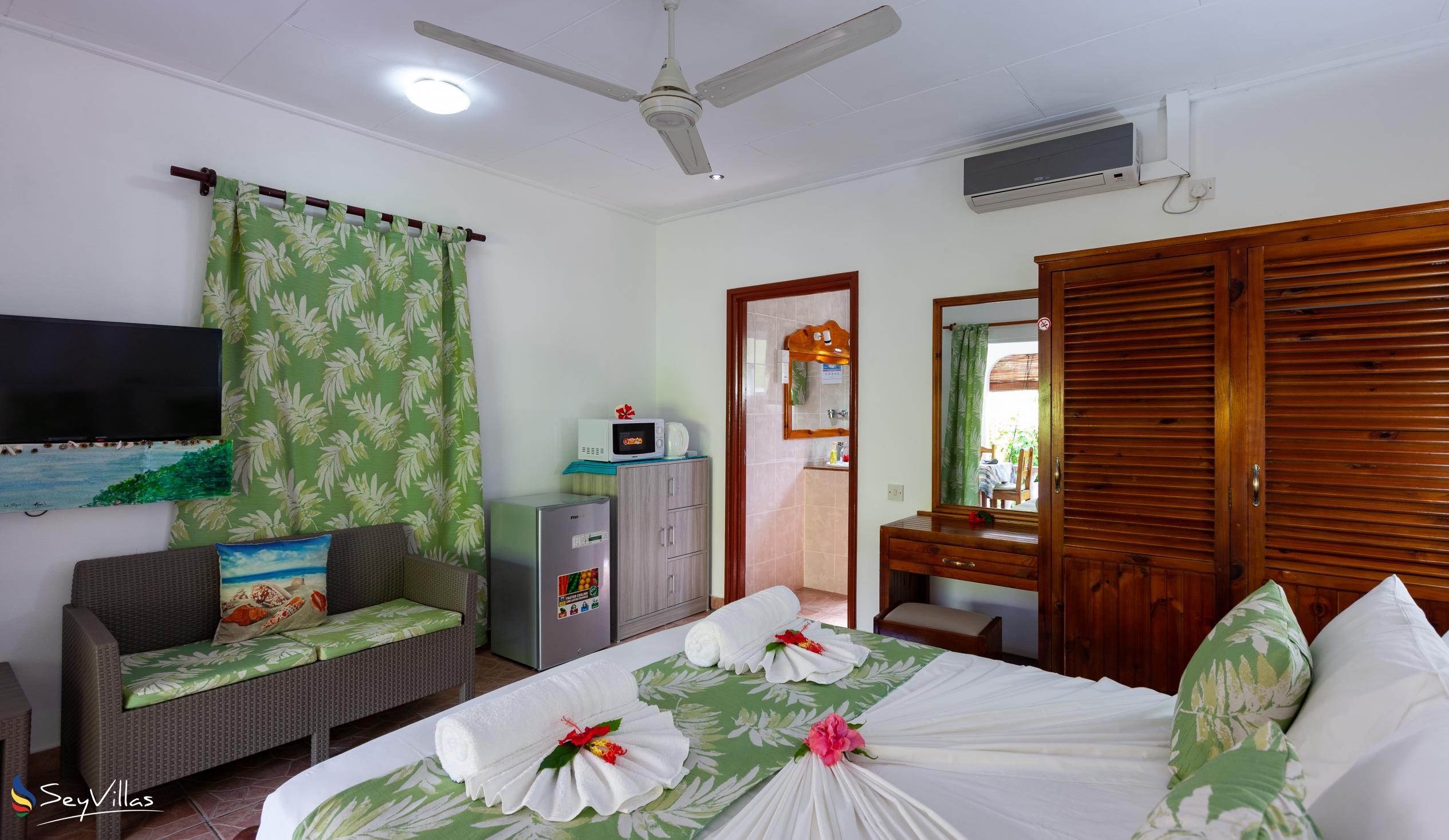 Photo 53: Pension Hibiscus - Maison Eliza - Standard Room - La Digue (Seychelles)