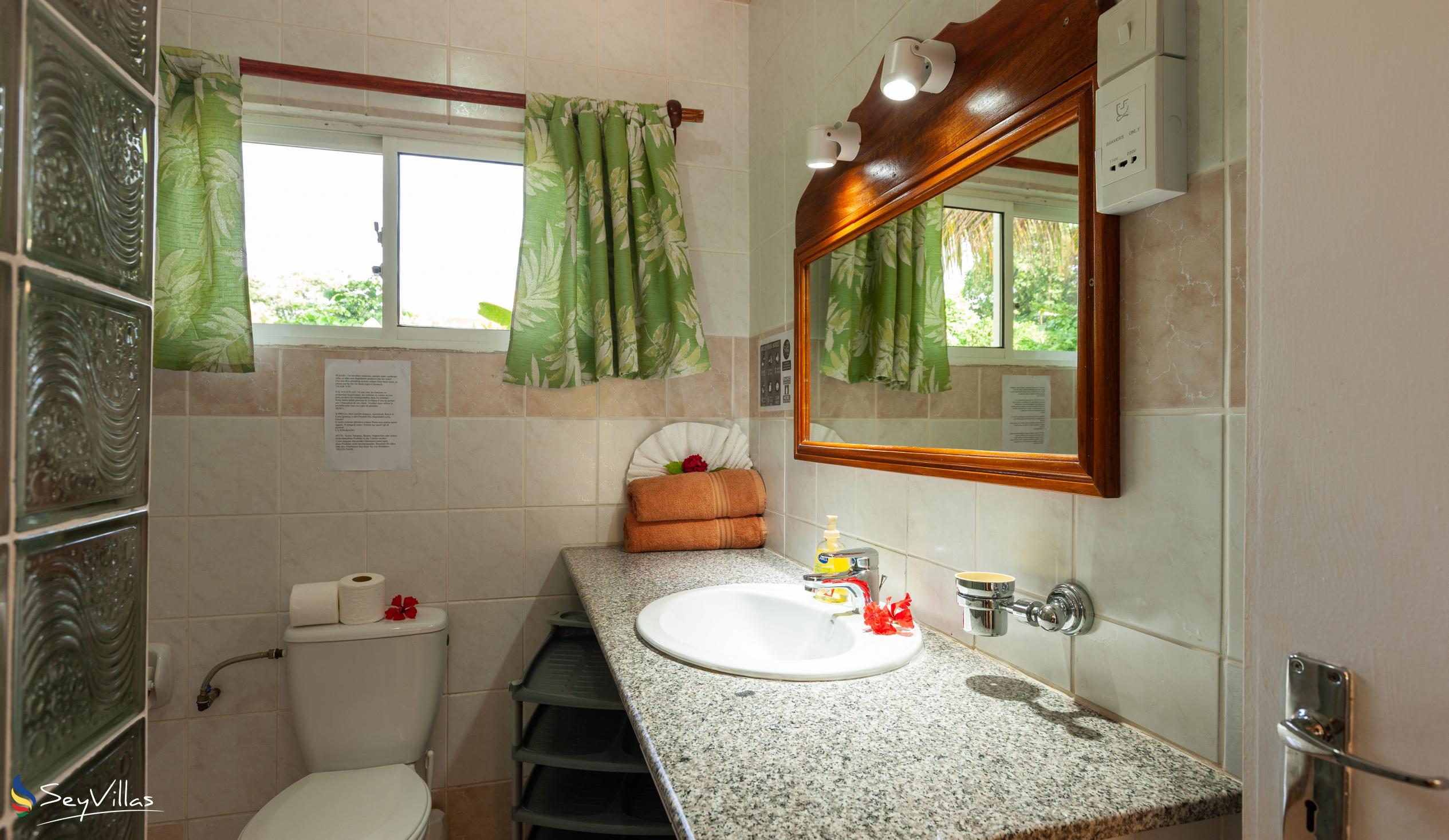 Foto 33: Pension Hibiscus - Maison Alice - Appartamento Standard - La Digue (Seychelles)