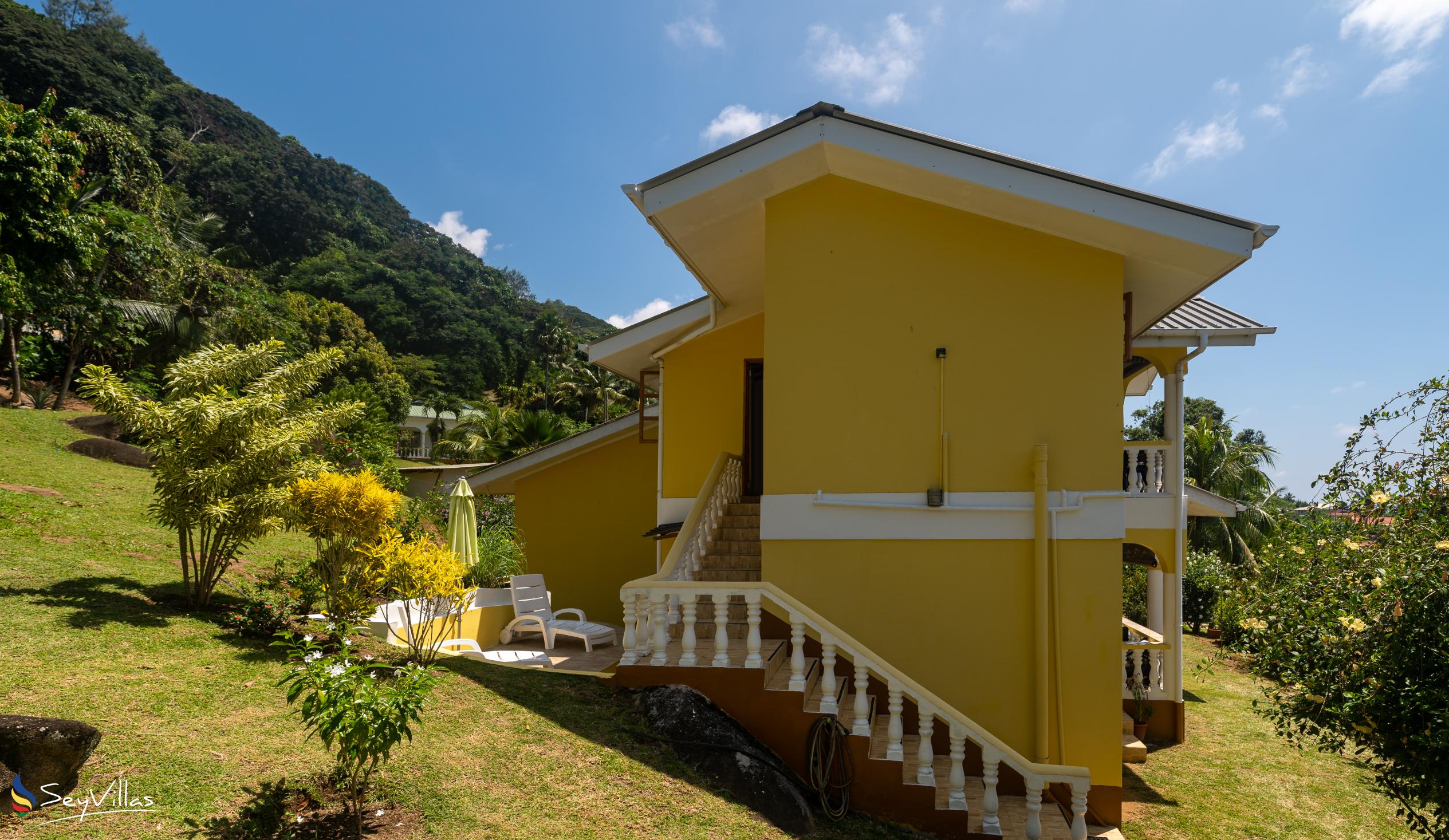 Photo 92: Maison Marikel - 1-Bedroom Apartment Hibiscus - Mahé (Seychelles)