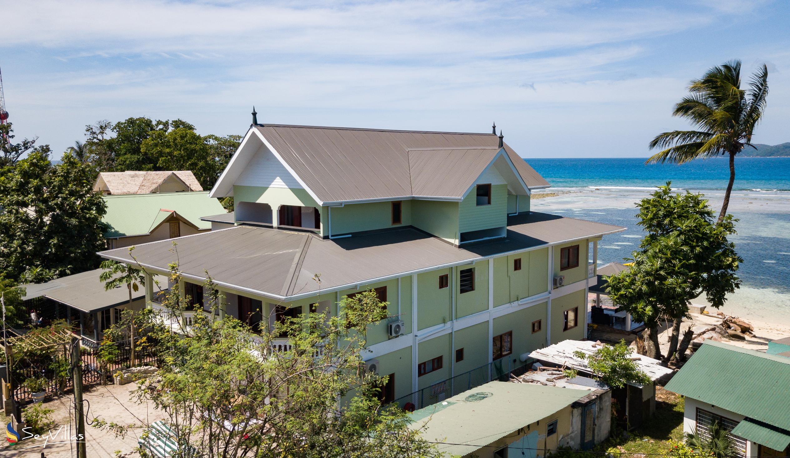 Foto 5: MT Seaside Apartments - Aussenbereich - La Digue (Seychellen)