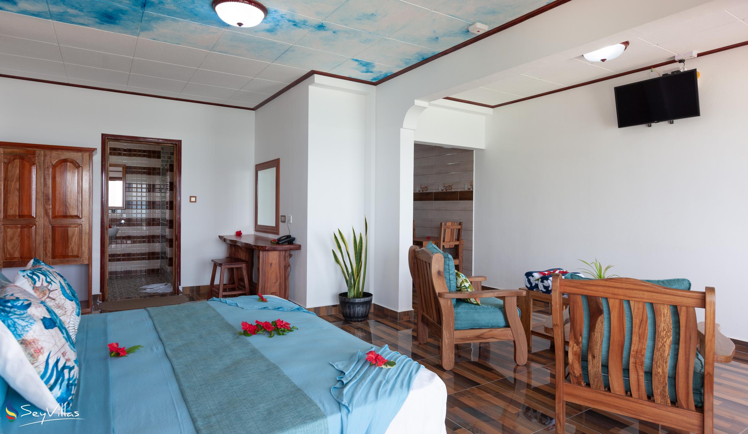 Foto 49: MT Seaside Apartments - Superior Meerblick-Appartement - La Digue (Seychellen)