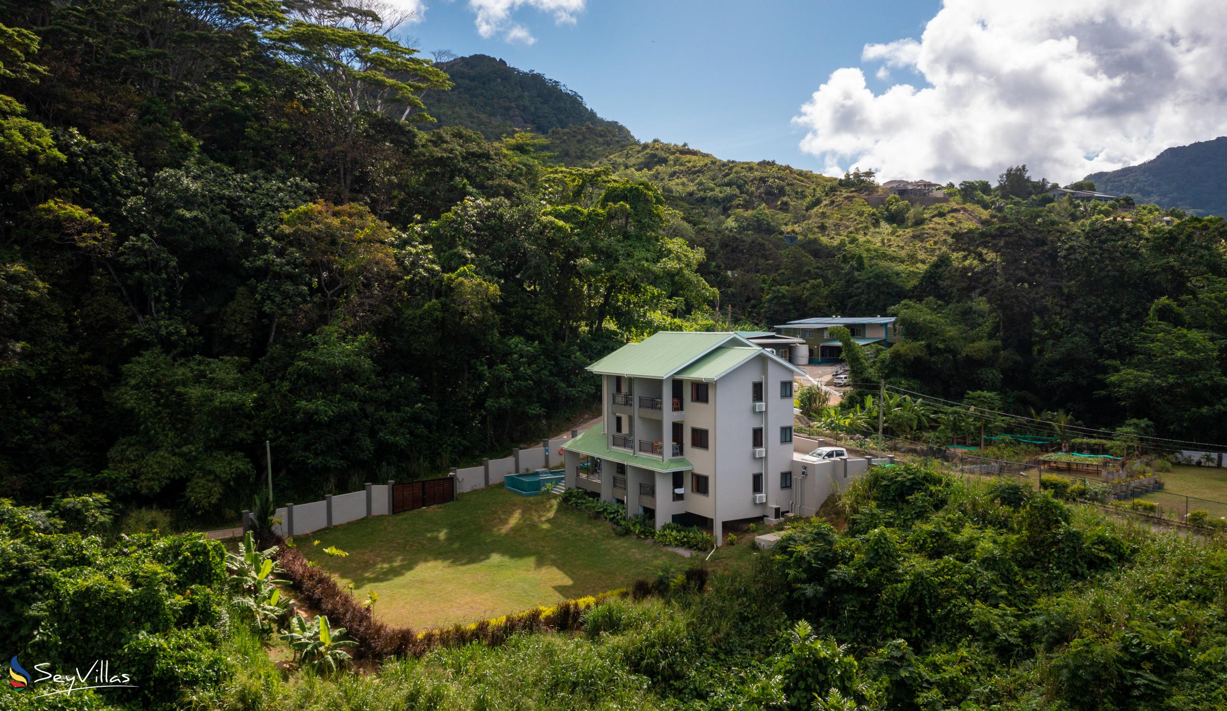 Foto 3: Hidden Valley Residence - Aussenbereich - Mahé (Seychellen)