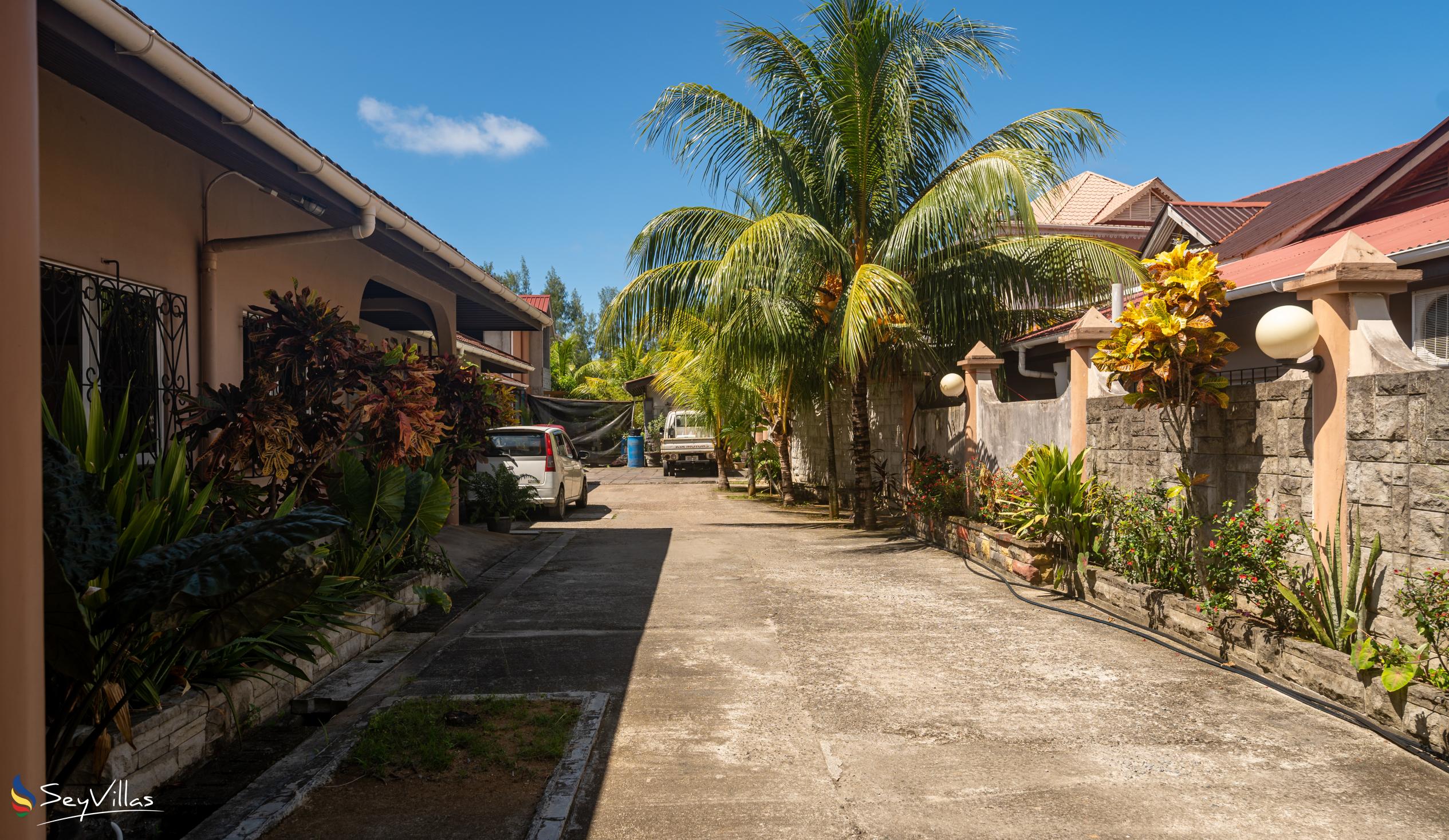Foto 6: Effie's Mountain View Villas - Aussenbereich - Mahé (Seychellen)