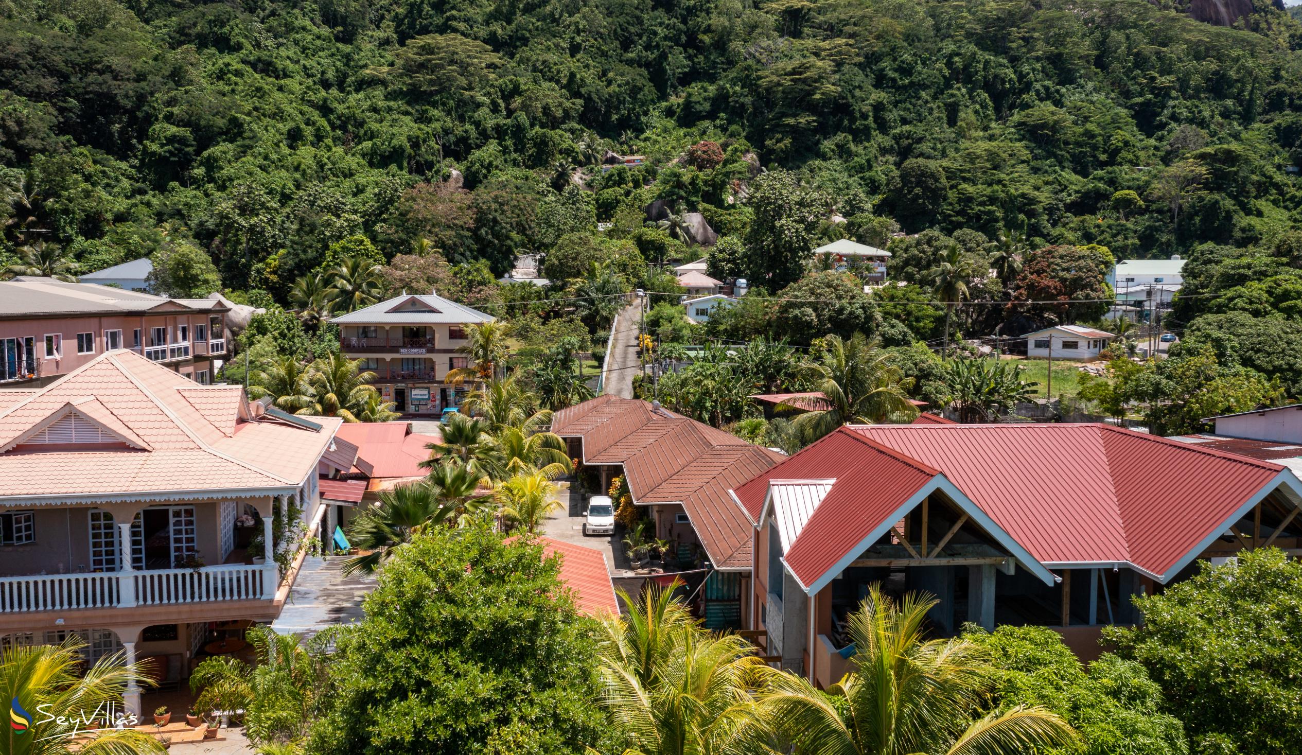 Foto 13: Effie's Mountain View Villas - Aussenbereich - Mahé (Seychellen)