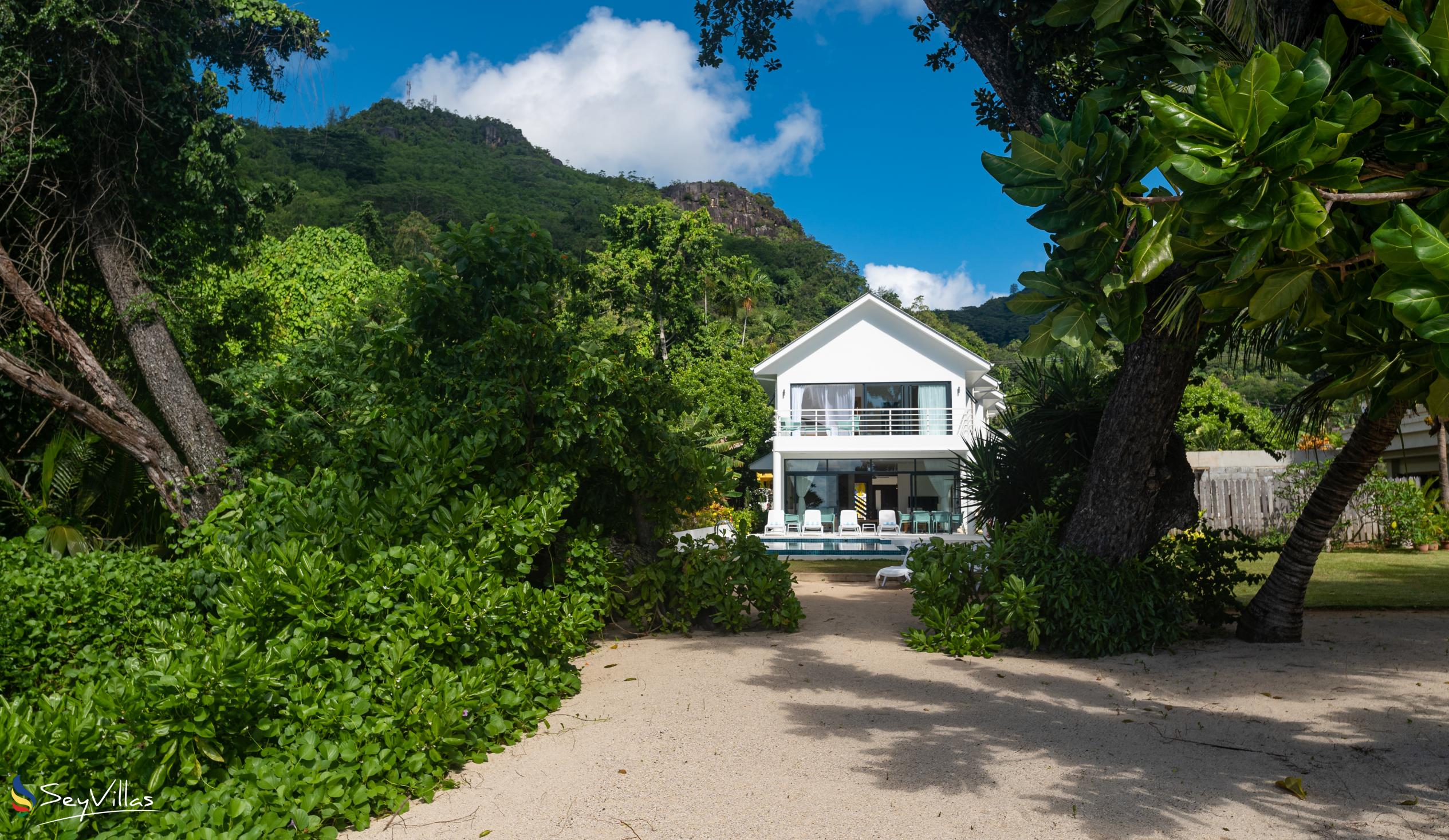 Foto 9: Lyla Beach Villa - Aussenbereich - Mahé (Seychellen)