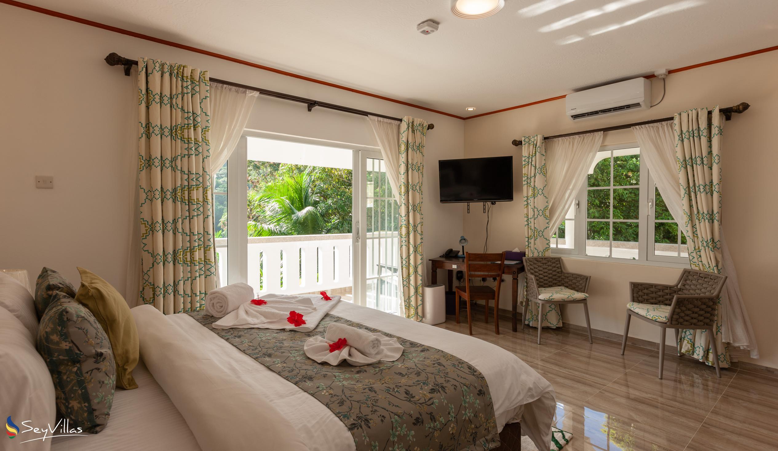 Foto 35: Mountain View Hotel - Deluxe Zimmer - La Digue (Seychellen)