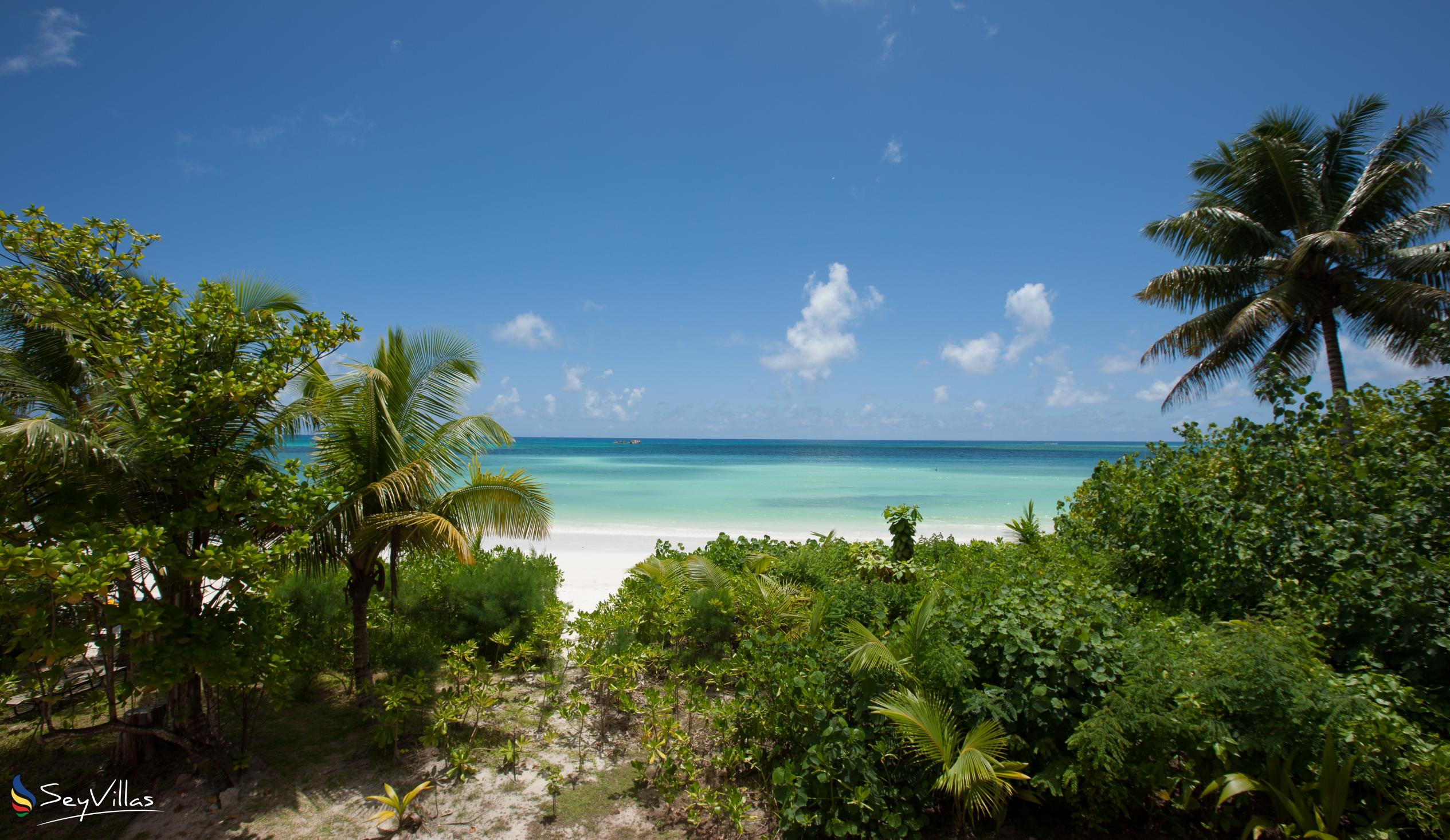 Foto 45: Acajou Beach Resort - Strände - Praslin (Seychellen)
