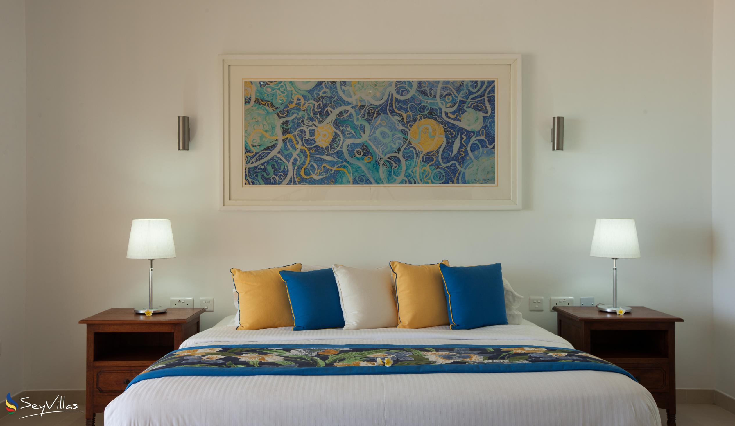 Foto 23: Acajou Beach Resort - Deluxe Zimmer - Praslin (Seychellen)
