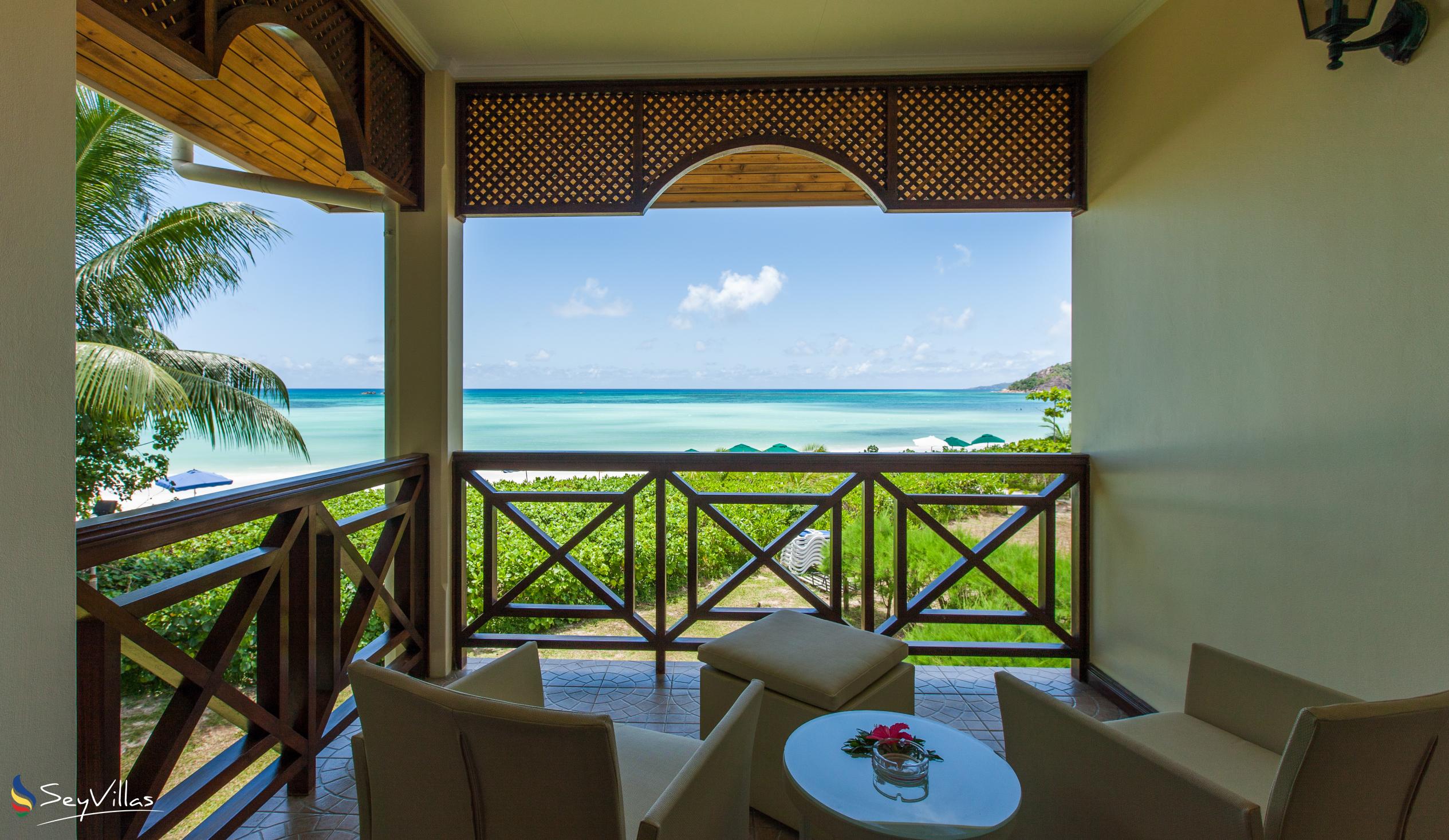 Foto 20: Acajou Beach Resort - Deluxe Zimmer - Praslin (Seychellen)
