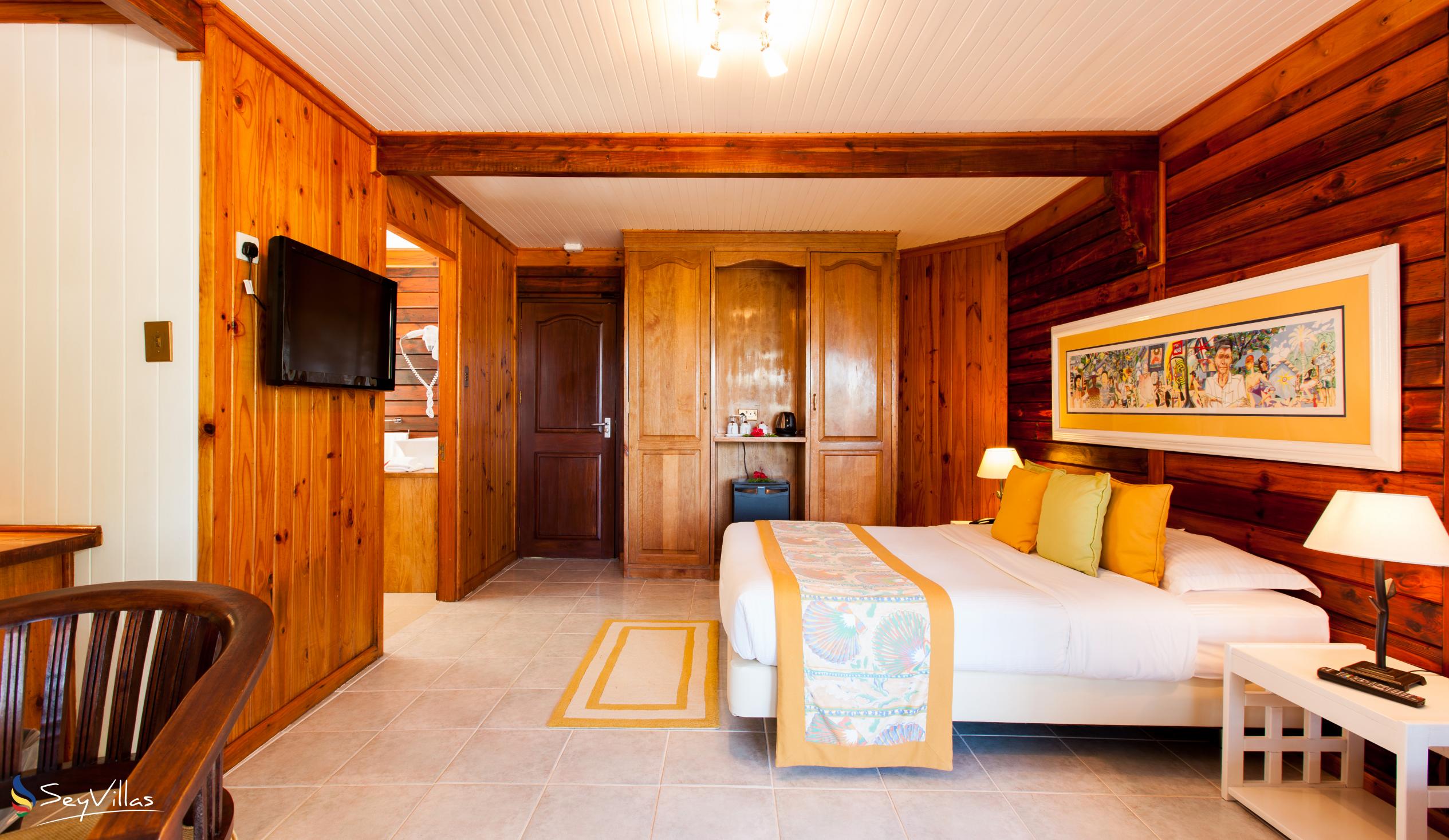 Foto 107: Acajou Beach Resort - Standard Zimmer - Praslin (Seychellen)