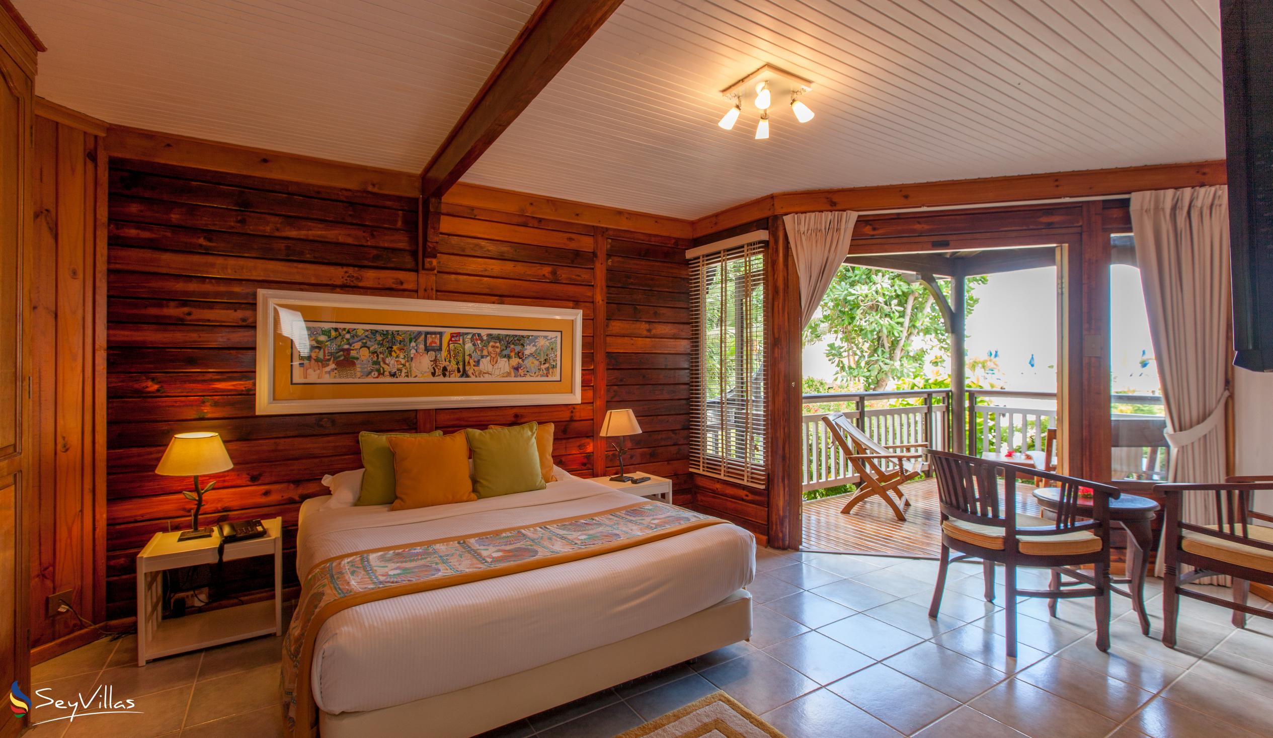 Foto 108: Acajou Beach Resort - Standard Zimmer - Praslin (Seychellen)