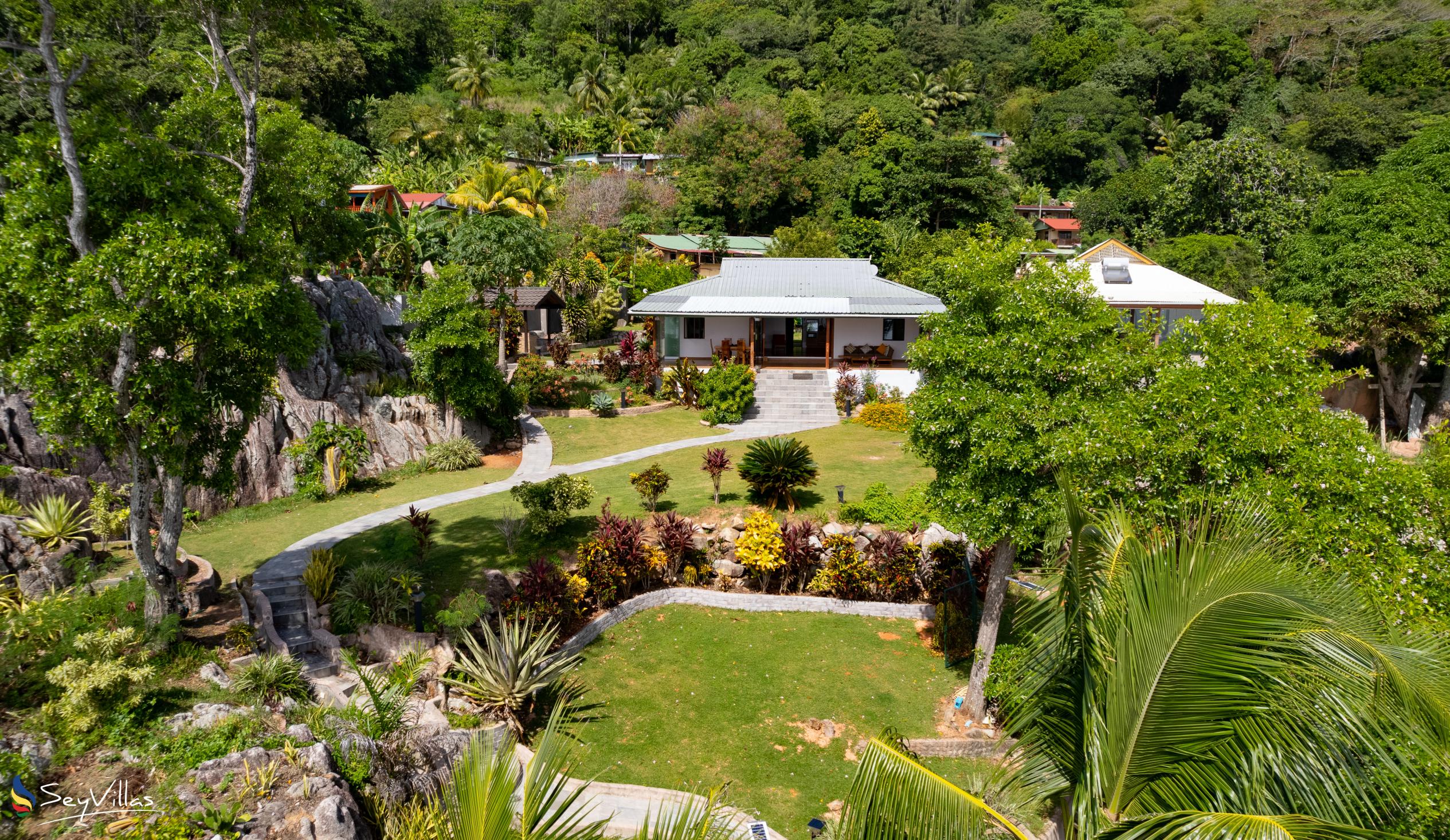 Foto 11: Cote Mer Villa - Aussenbereich - Praslin (Seychellen)