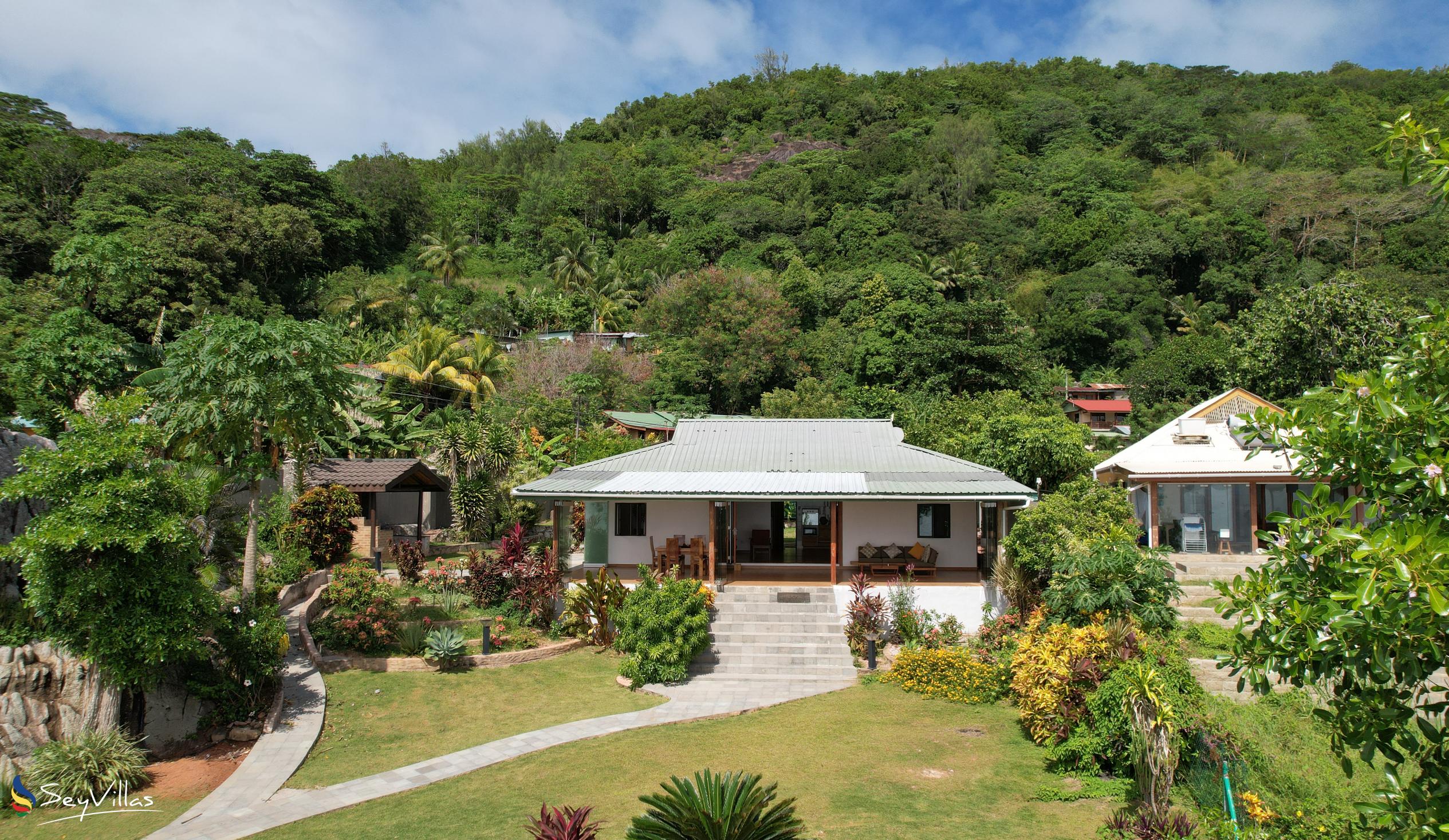 Photo 9: Cote Mer Villa - Outdoor area - Praslin (Seychelles)