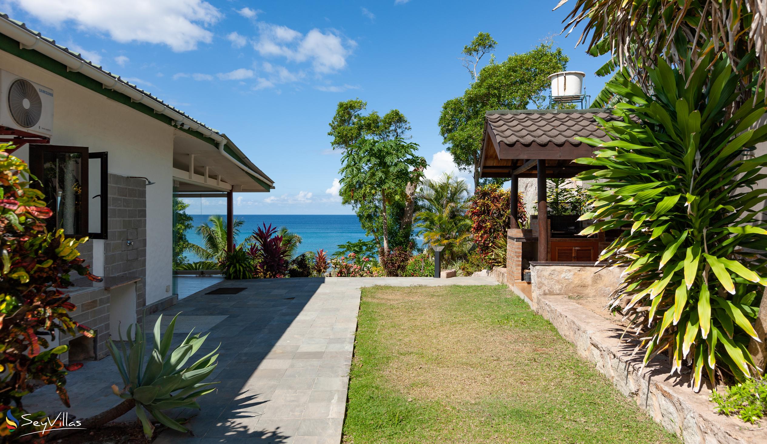 Photo 15: Cote Mer Villa - Outdoor area - Praslin (Seychelles)