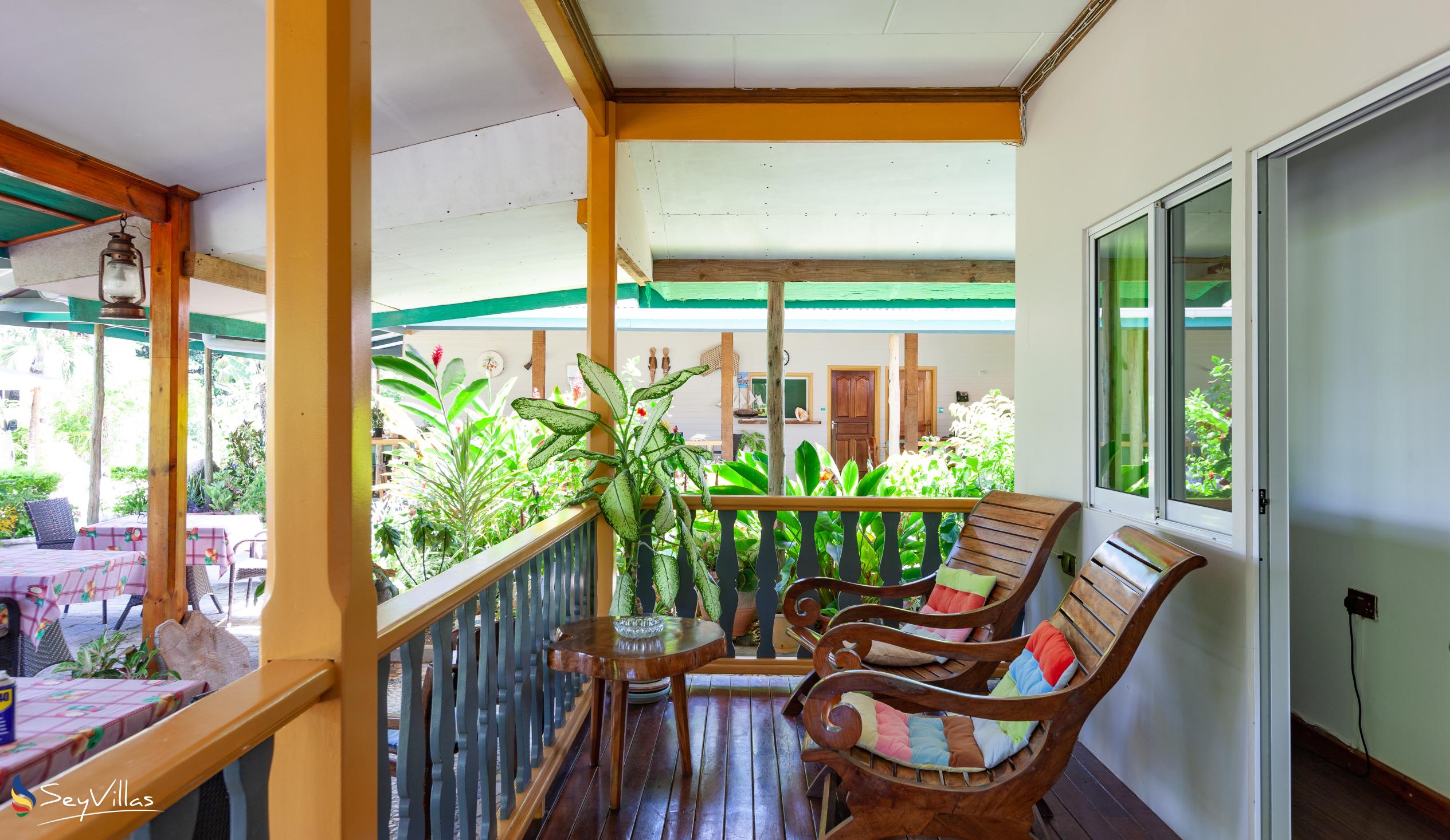 Foto 23: Bwaver Cottage - Chambre Double Vue Jardin - La Digue (Seychelles)