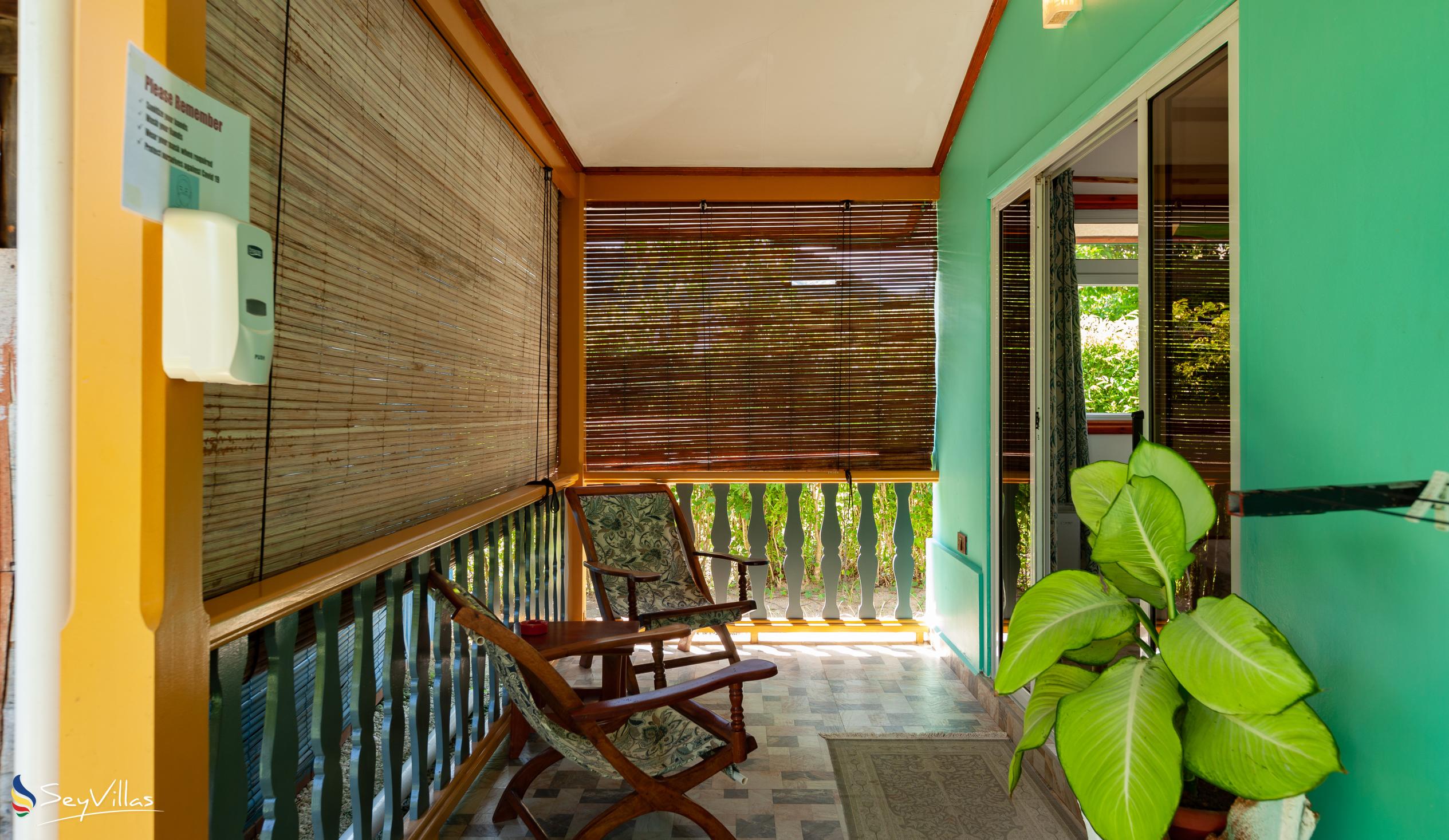 Foto 32: Bwaver Cottage - Chambre Double avec terrasse - La Digue (Seychelles)