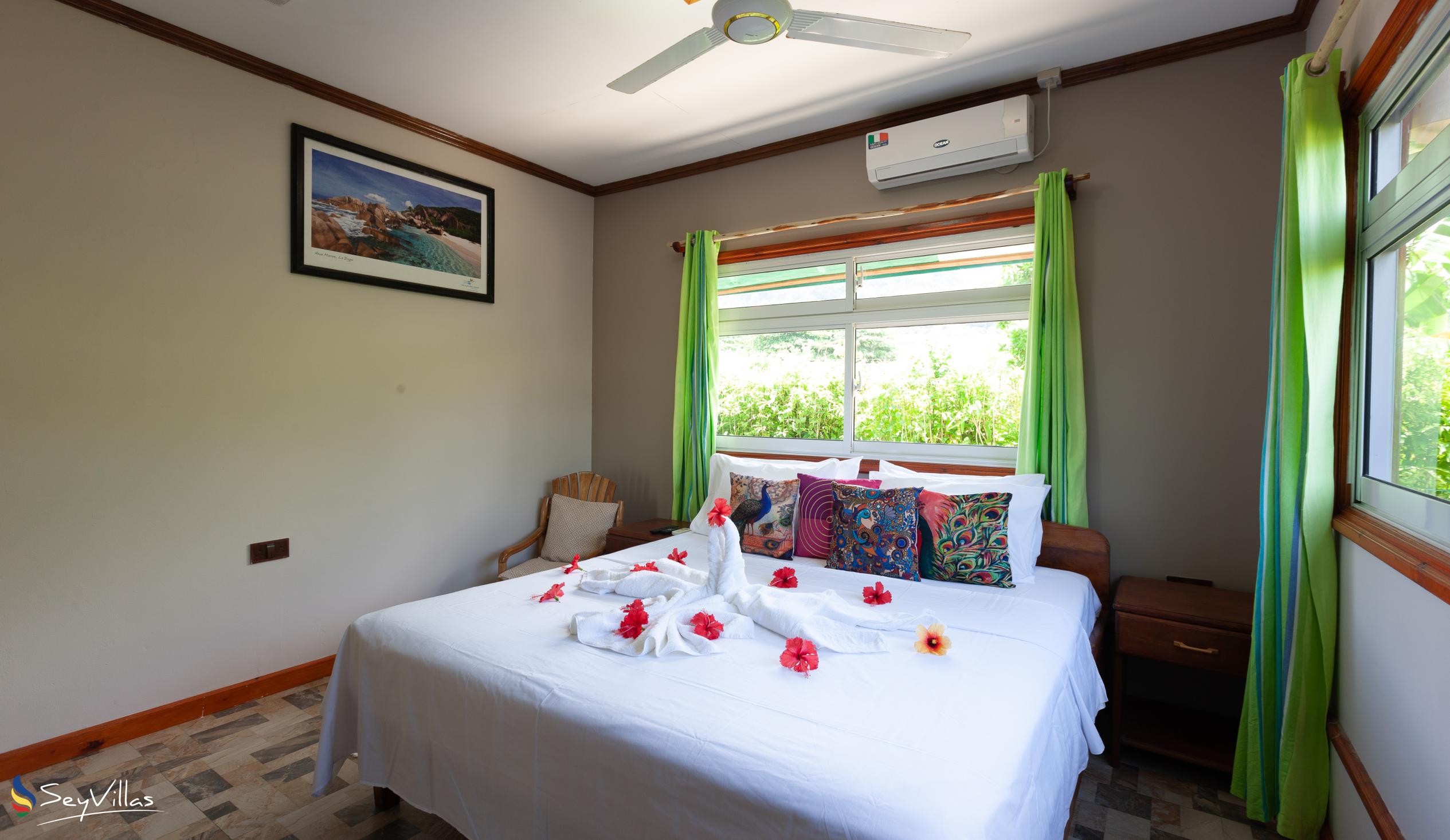 Foto 60: Bwaver Cottage - Dreibettzimmer mit Gartenblick - La Digue (Seychellen)