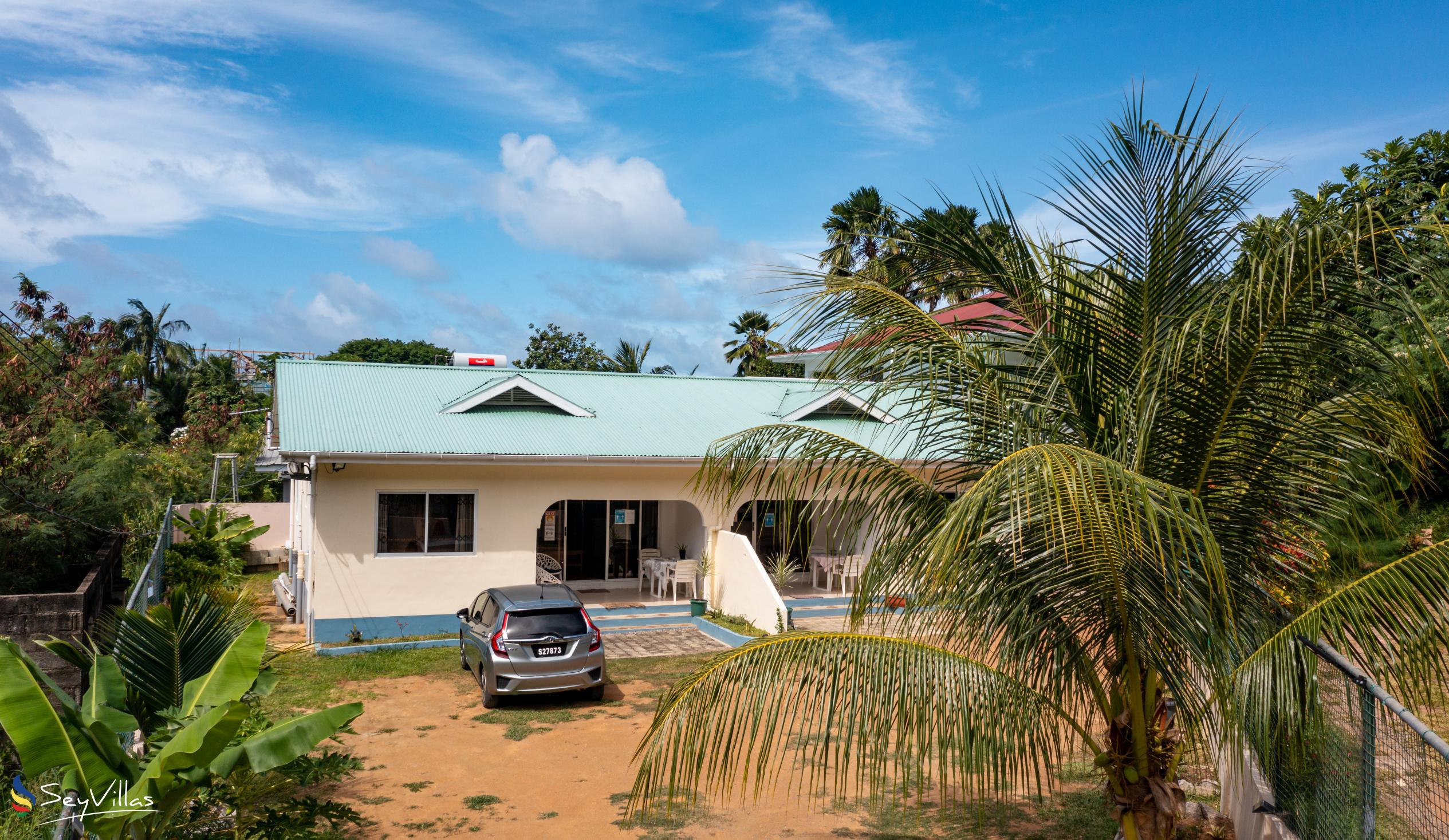 Foto 5: Farida Apartments - Aussenbereich - Mahé (Seychellen)