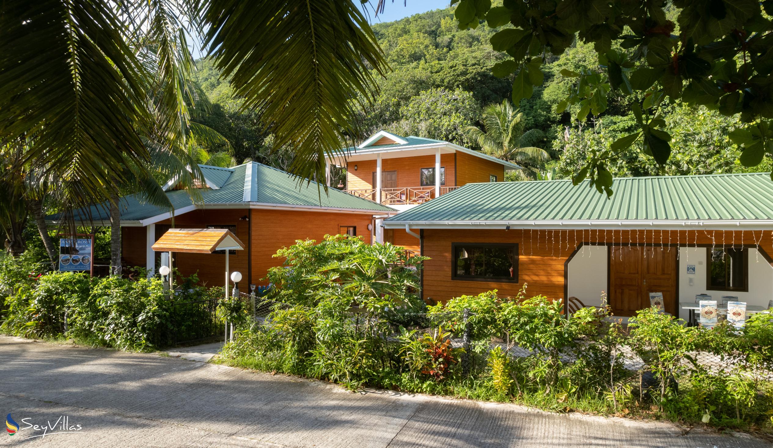 Foto 1: Anse Grosse Roche Beach Villa - Aussenbereich - La Digue (Seychellen)