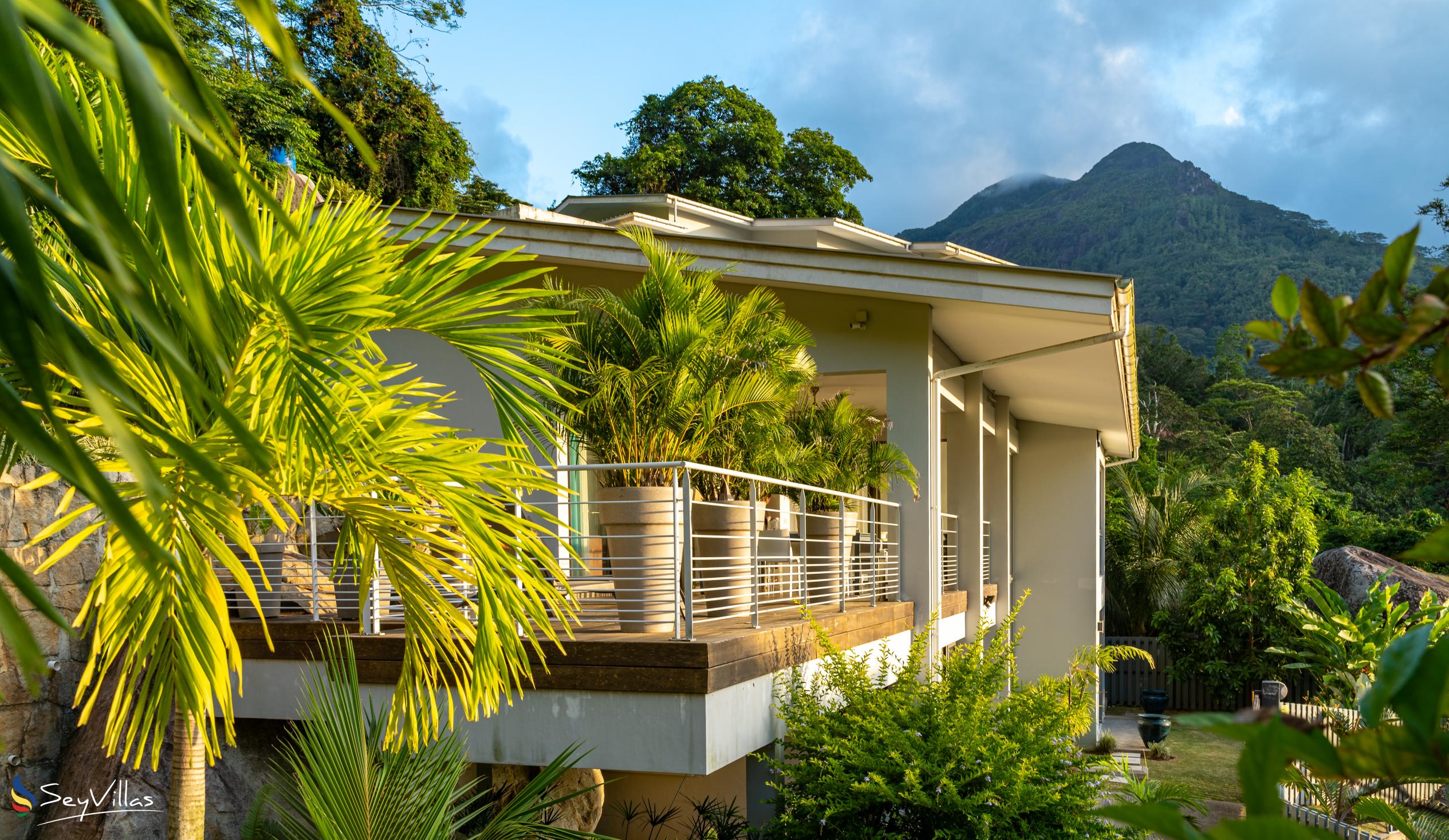 Foto 2: Roz Avel Villa - Aussenbereich - Mahé (Seychellen)