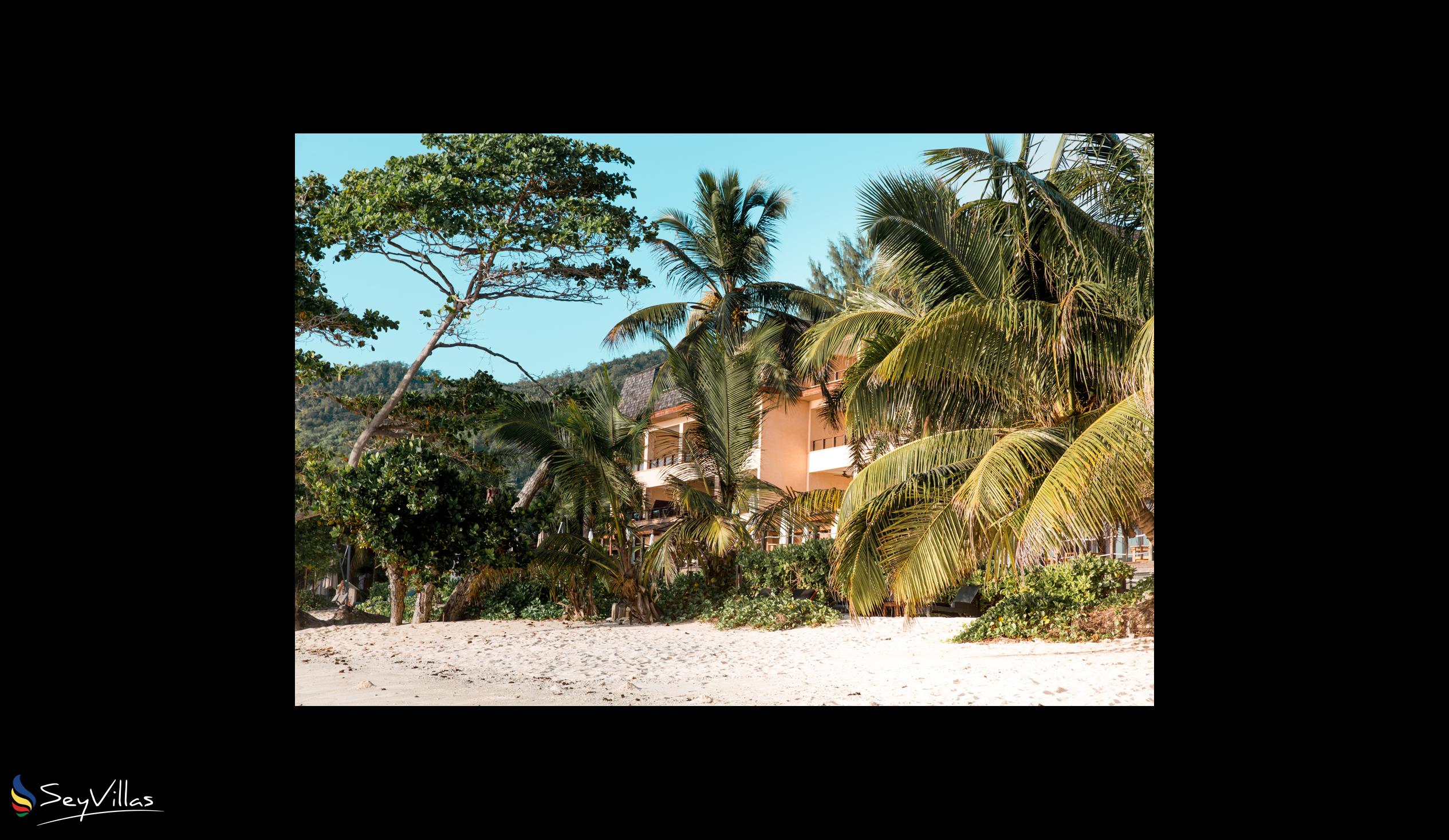 Foto 11: Double Tree by Hilton - Allamanda Resort & Spa - Aussenbereich - Mahé (Seychellen)