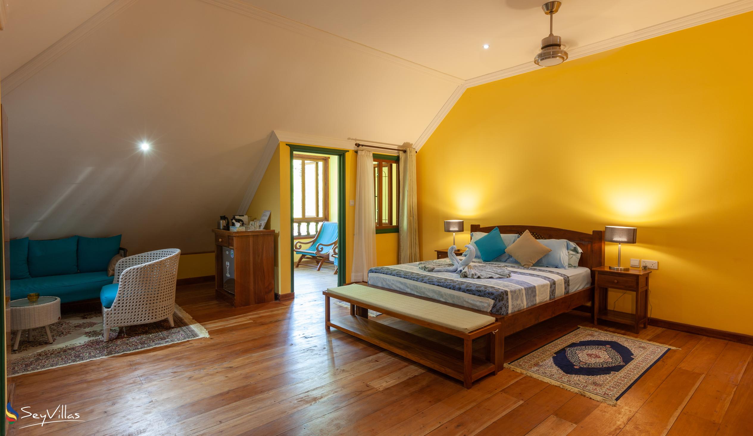 Photo 58: Pension Michel - Villa Roche Bois - Family Room - La Digue (Seychelles)