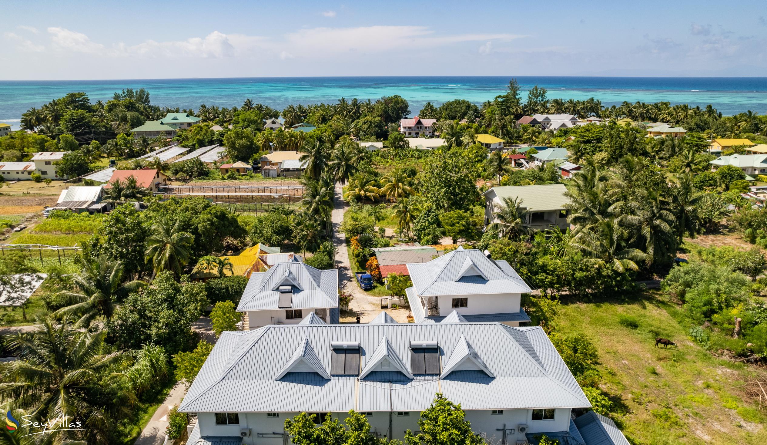 Foto 1: Casadani Luxury Guest House - Aussenbereich - Praslin (Seychellen)
