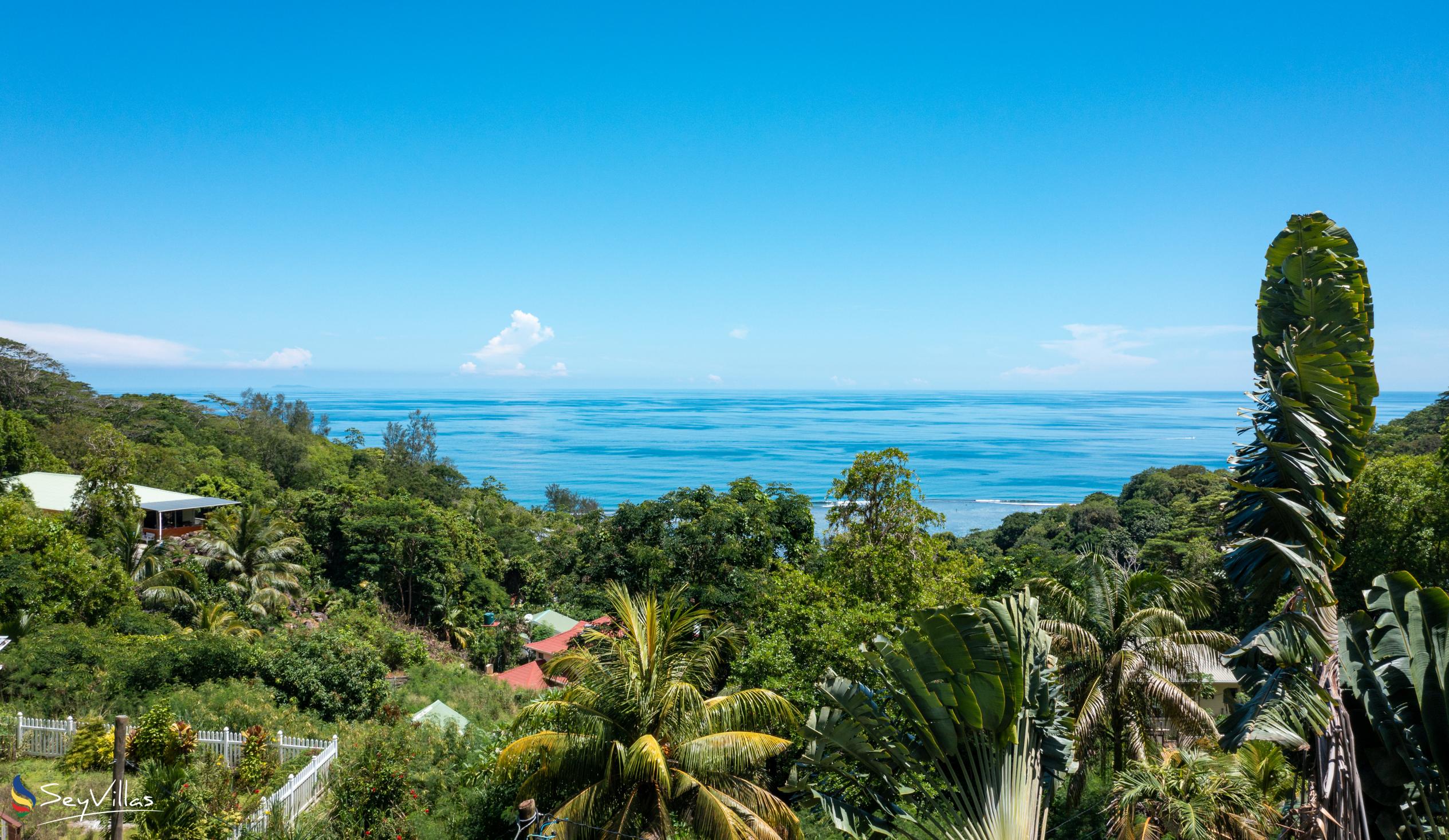 Foto 2: Hilltop Villa Bougainville - Aussenbereich - Mahé (Seychellen)