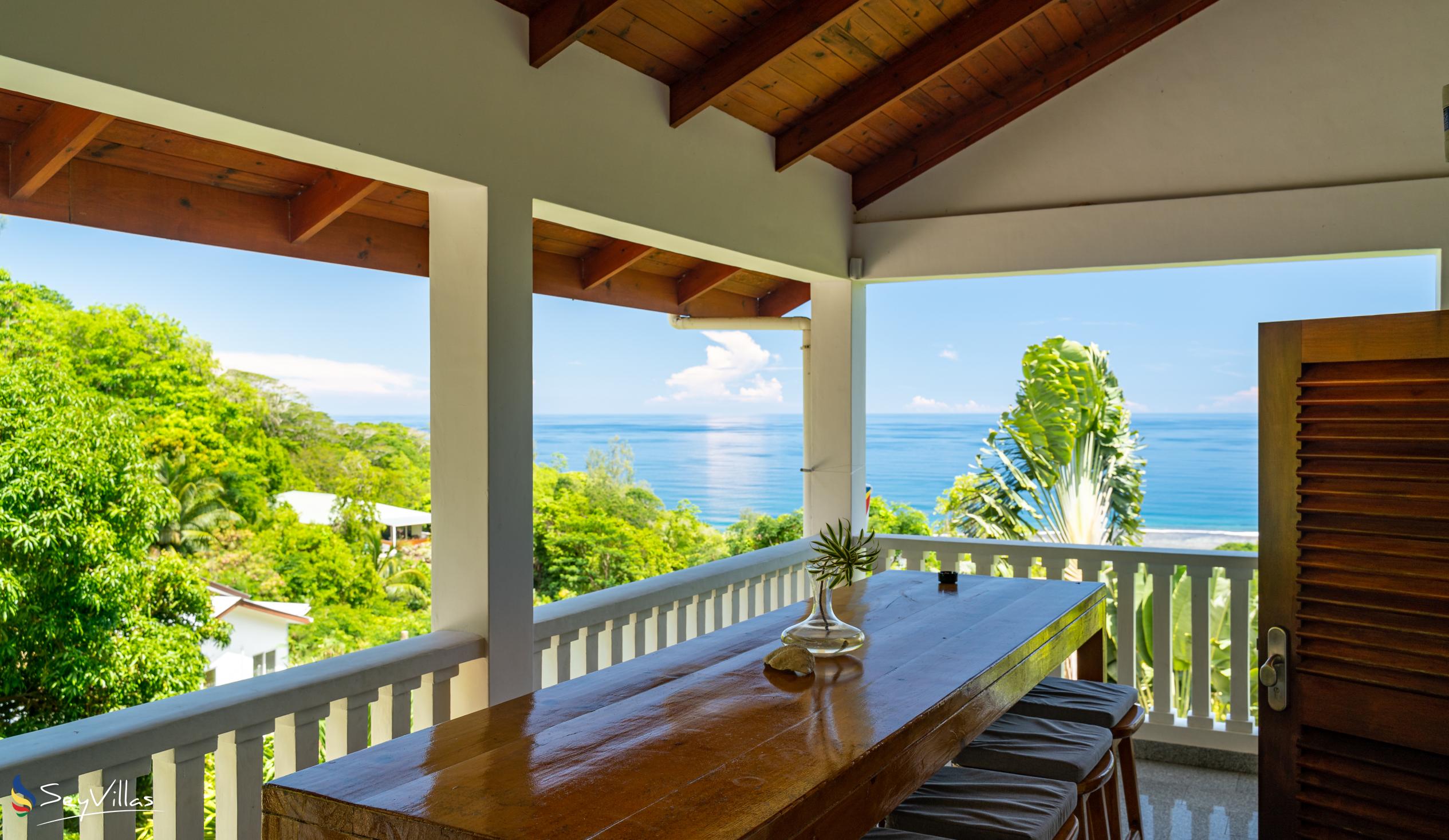 Photo 3: Hilltop Villa Bougainville - Outdoor area - Mahé (Seychelles)