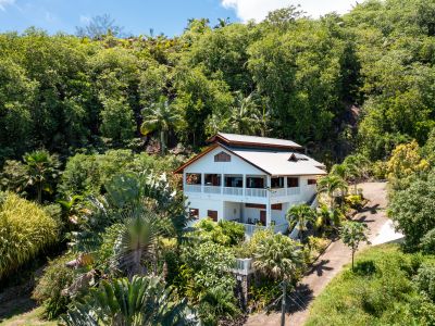 Hilltop Villa Bougainville