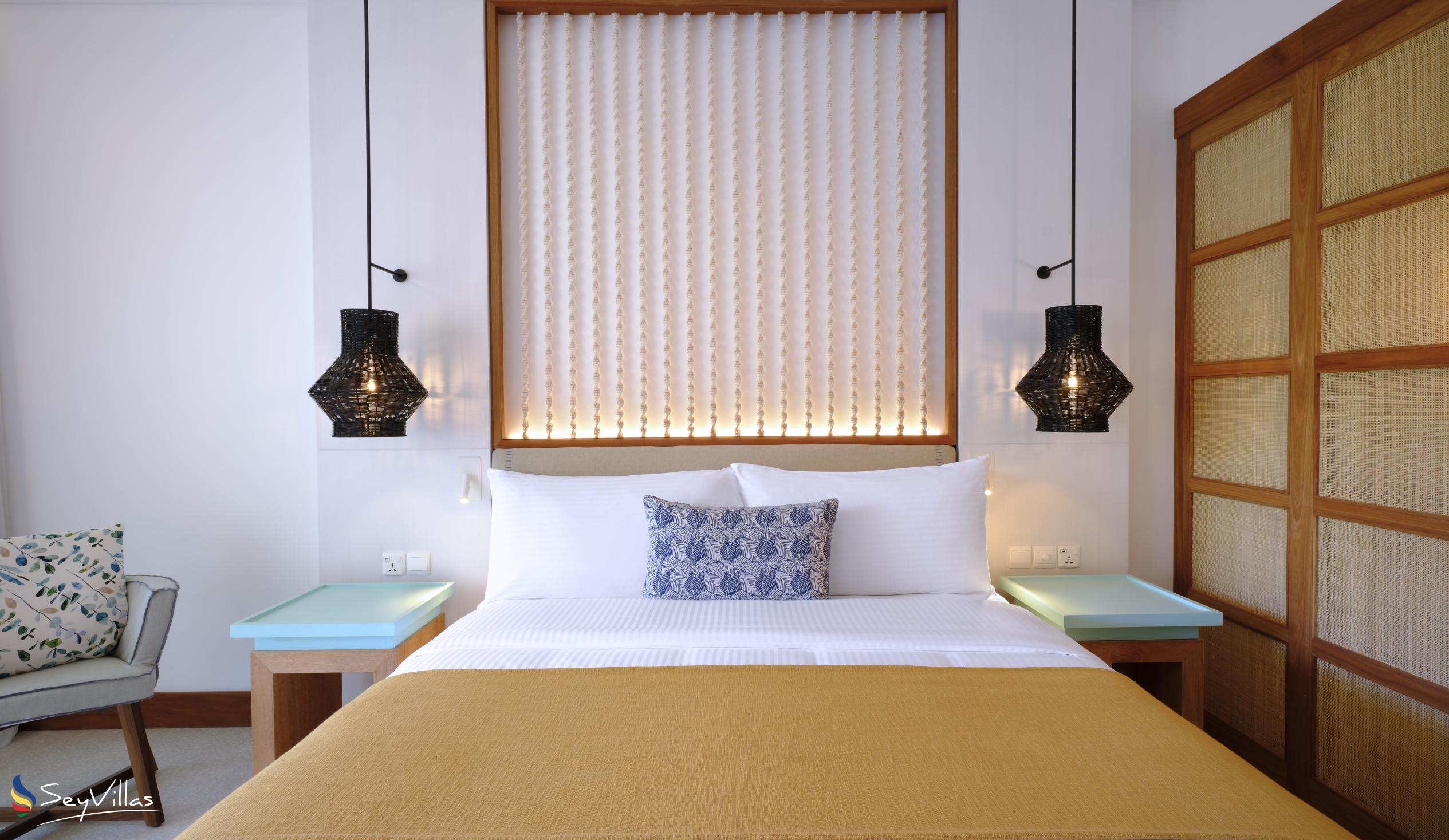 Foto 35: laila Resort - Deluxe Zimmer mit teilweisem Meerblick - Mahé (Seychellen)