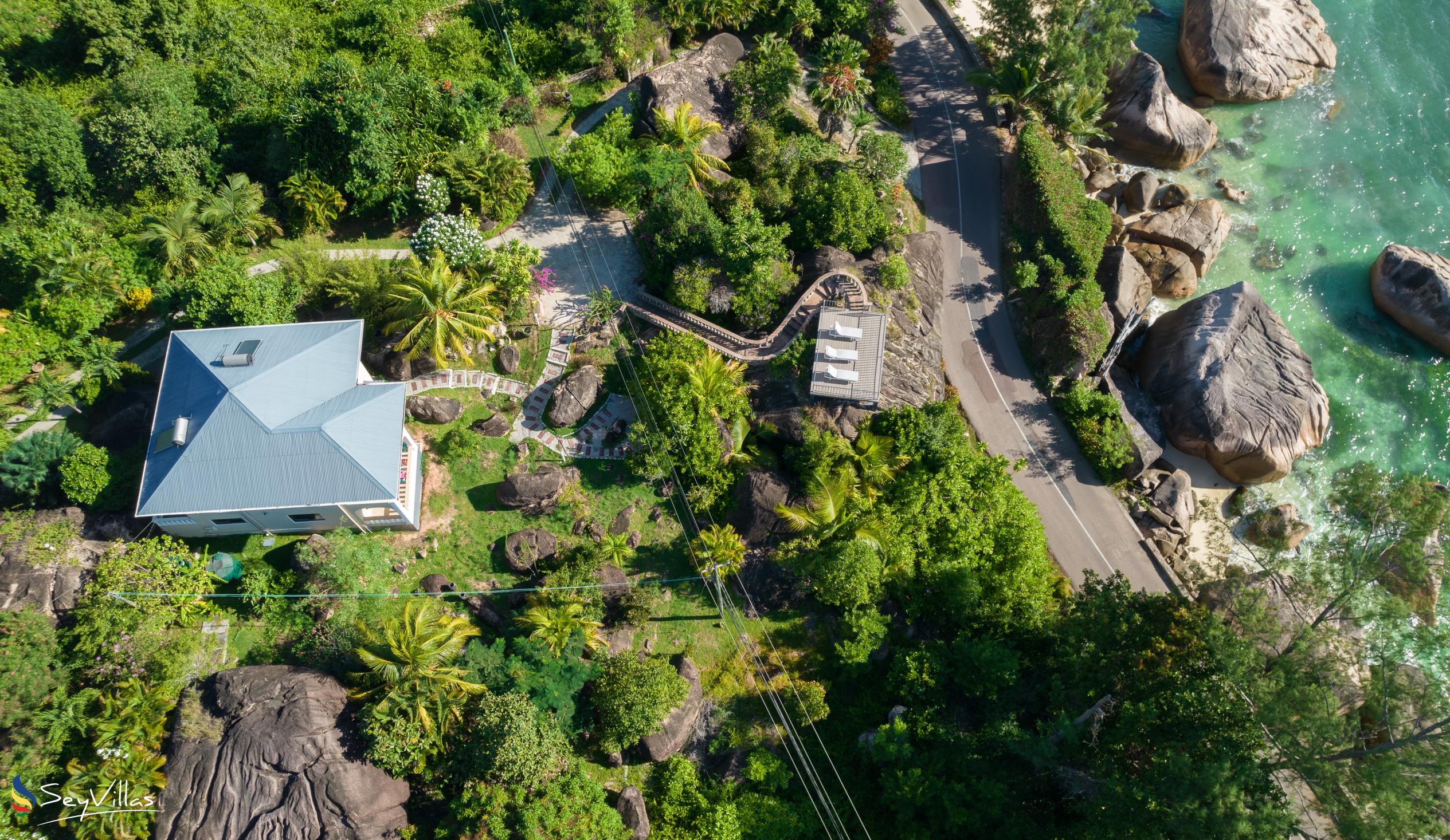 Photo 9: Jardin Marron - Outdoor area - Praslin (Seychelles)