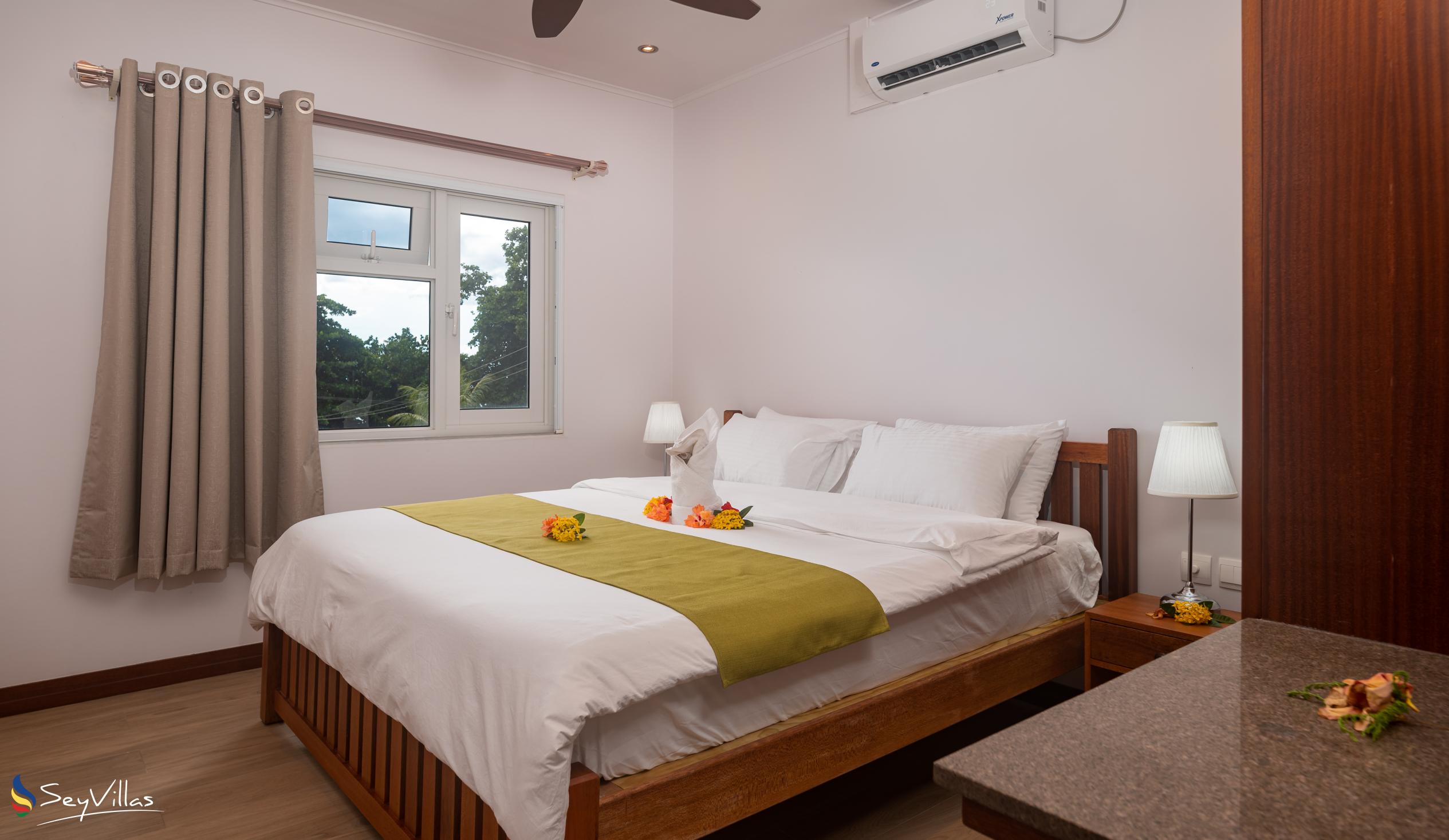 Foto 45: Crystal Shores Self Catering Apartments - Appartement mit Meerblick - Mahé (Seychellen)