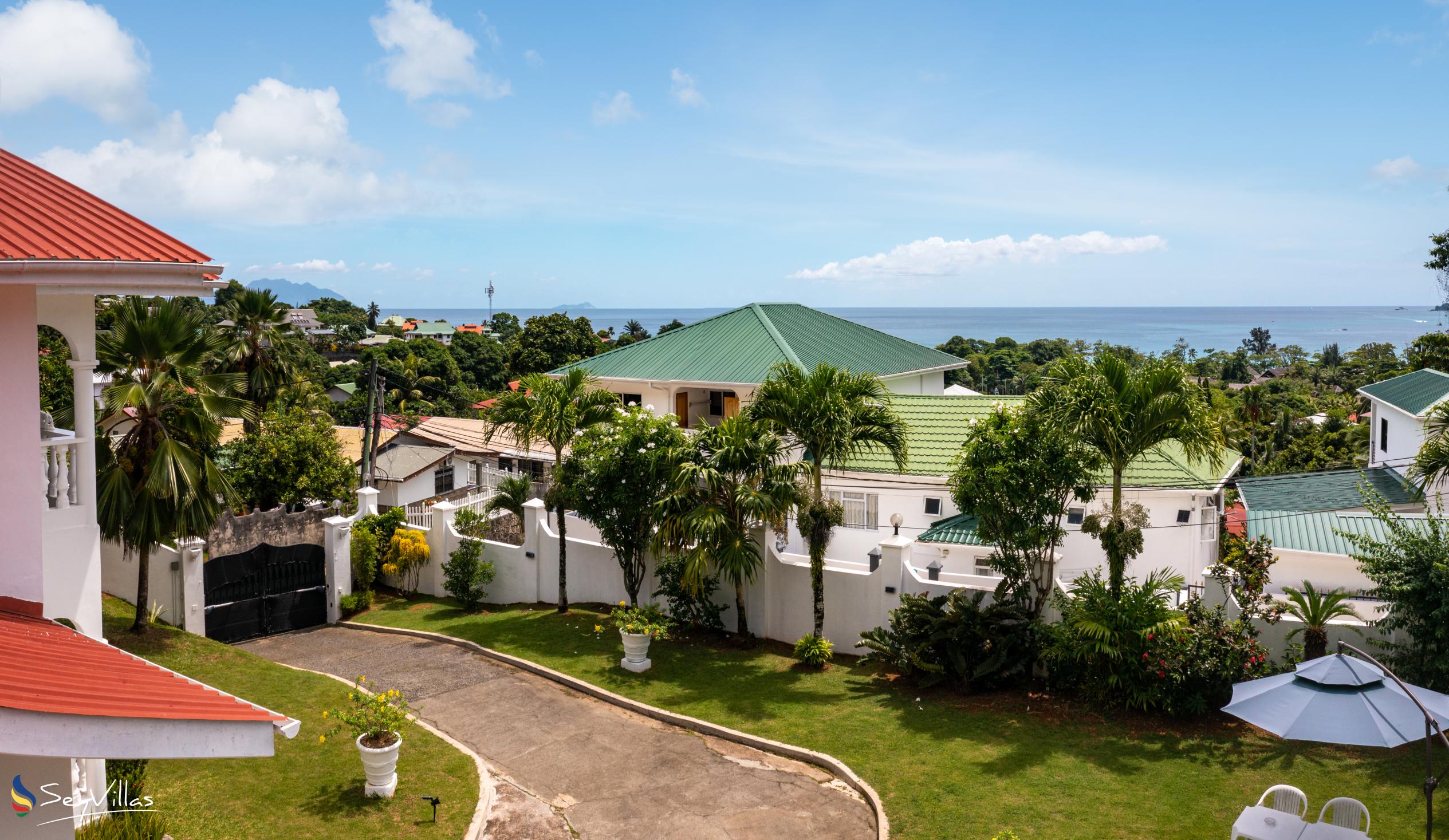 Foto 2: Villa Verde - Aussenbereich - Mahé (Seychellen)