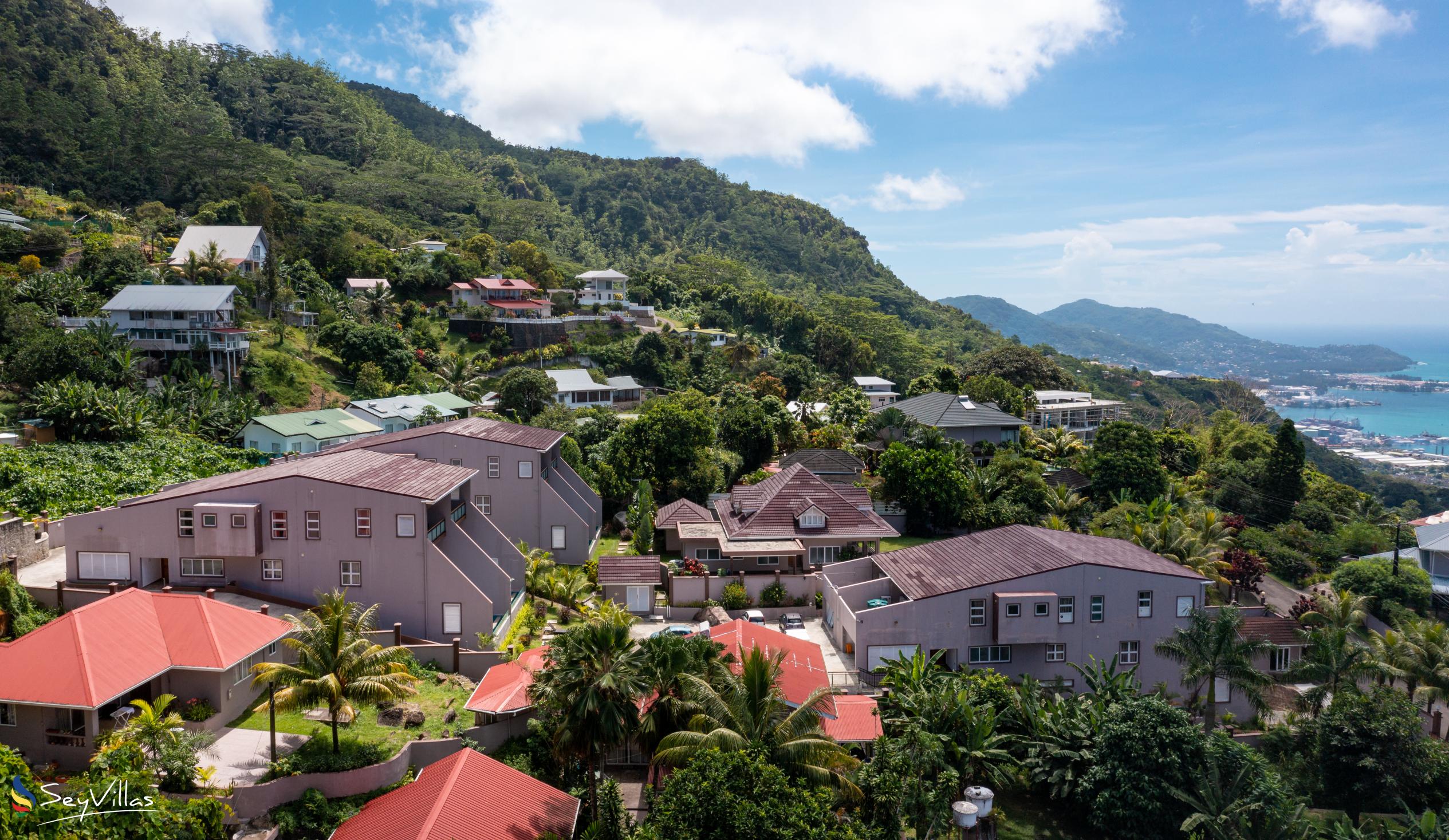 Foto 1: Cliffhanger Villas - Aussenbereich - Mahé (Seychellen)