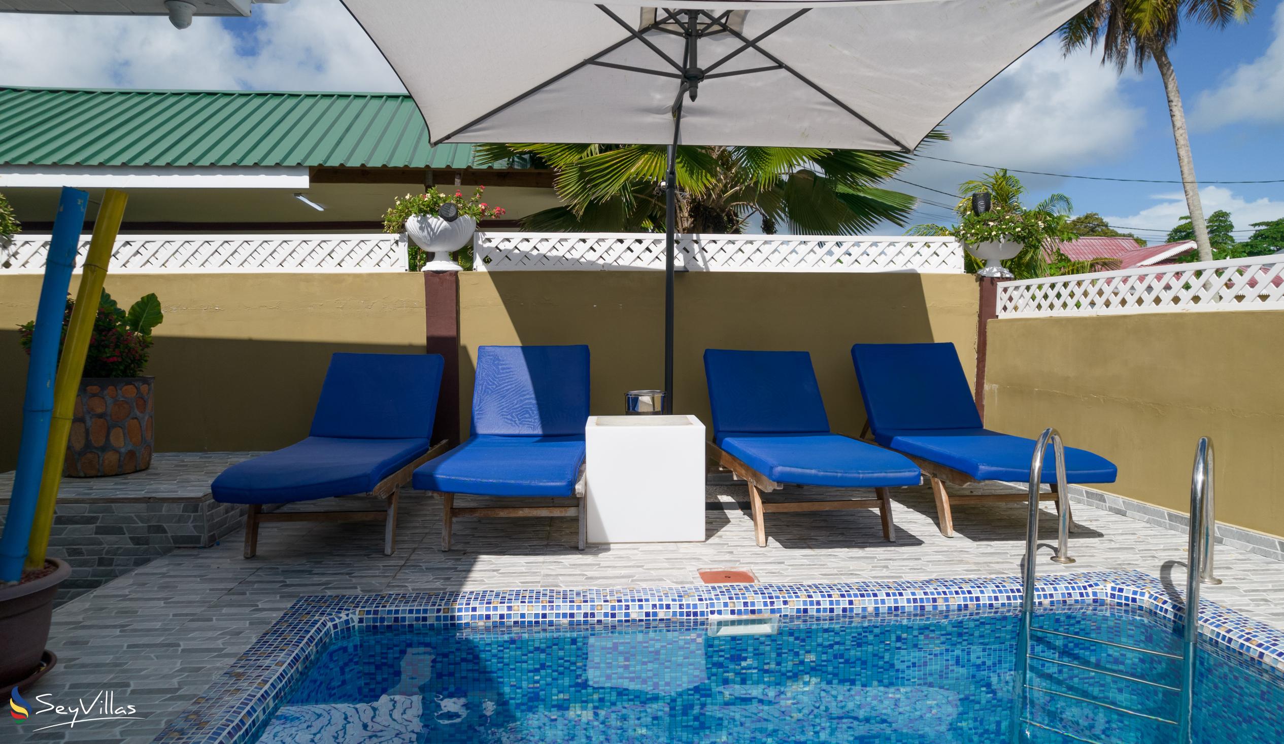 Photo 4: Happy Stay Villa - Outdoor area - Praslin (Seychelles)