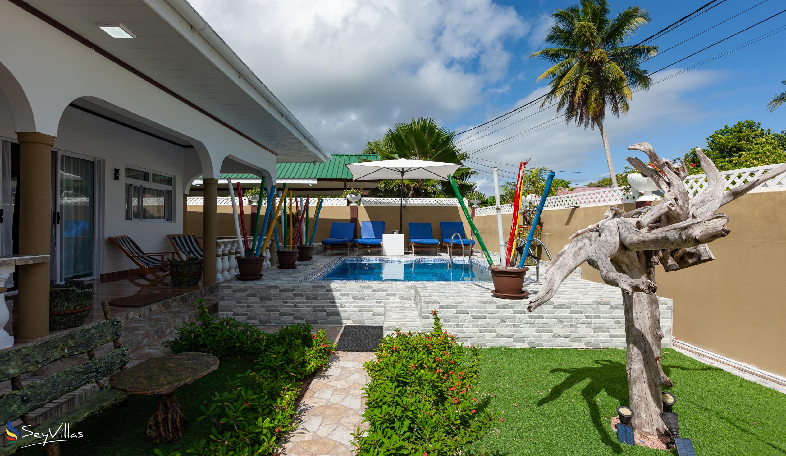 Foto 6: Happy Stay Villa - Aussenbereich - Praslin (Seychellen)