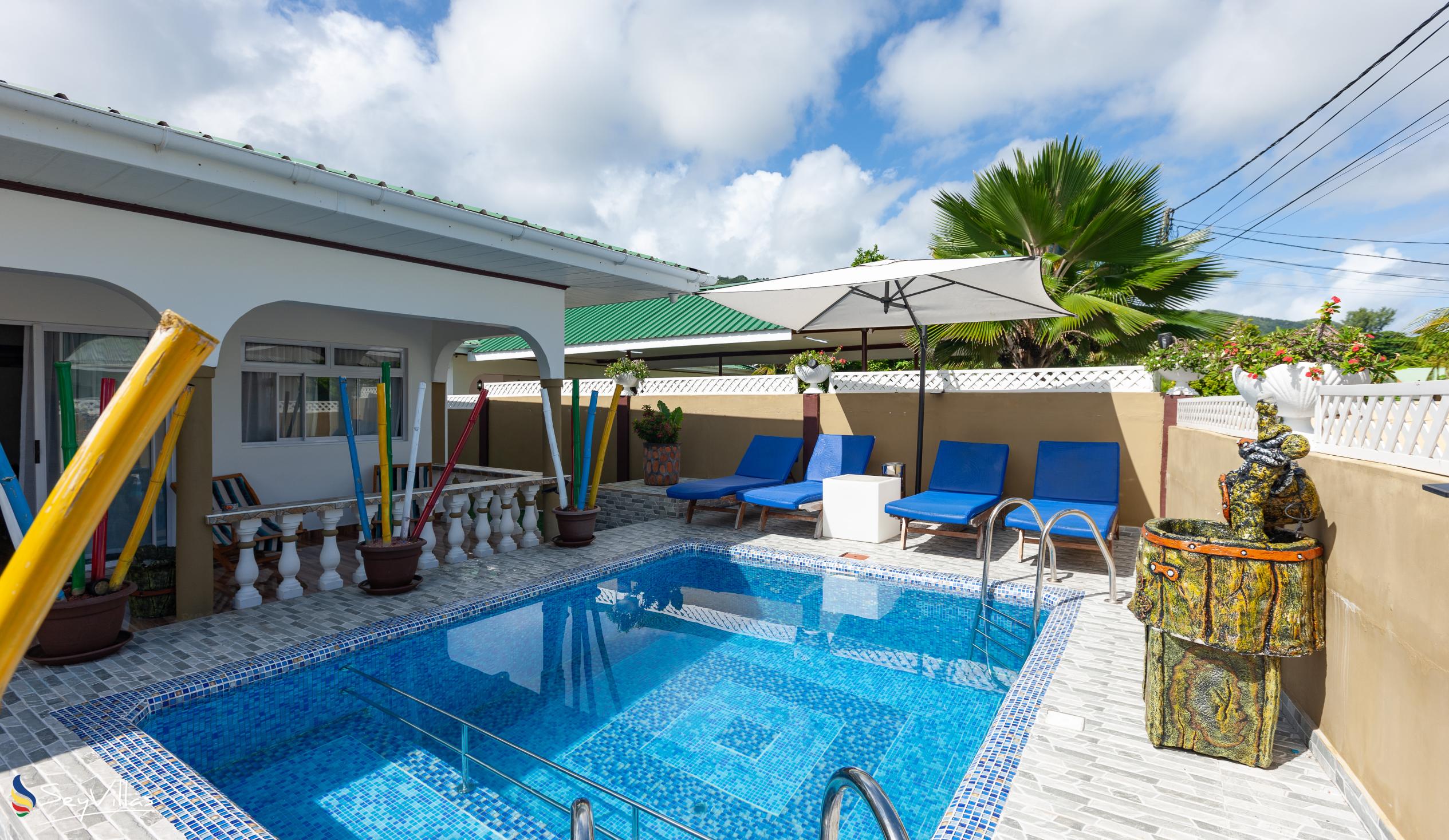 Foto 1: Happy Stay Villa - Aussenbereich - Praslin (Seychellen)