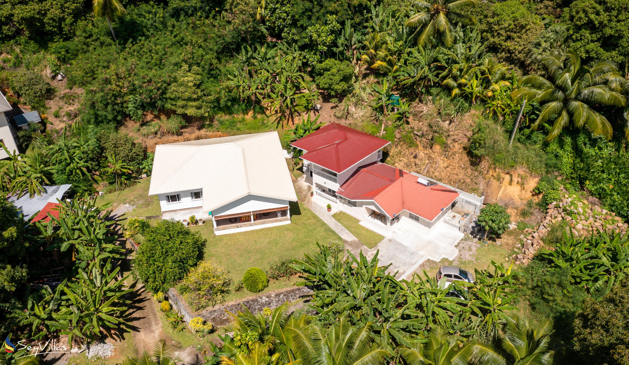 Photo 5: Paul's Residence - Outdoor area - Mahé (Seychelles)